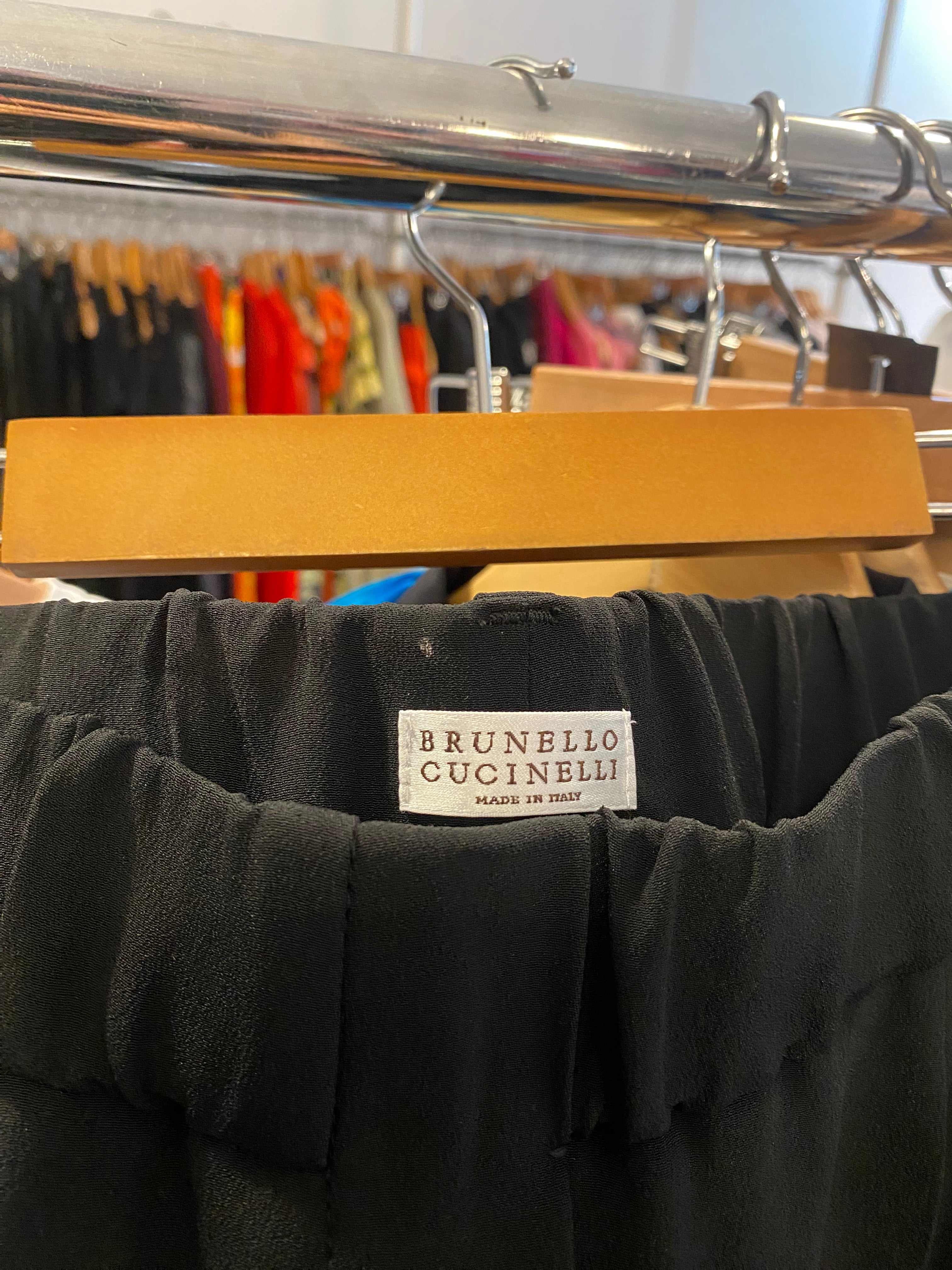 Brunello Cucinelli Black Silk Blend Tailored Jogger Pants for Women - Size IT 44 / US 8 - Premium Comfort for Travel, Work & Casual Wear