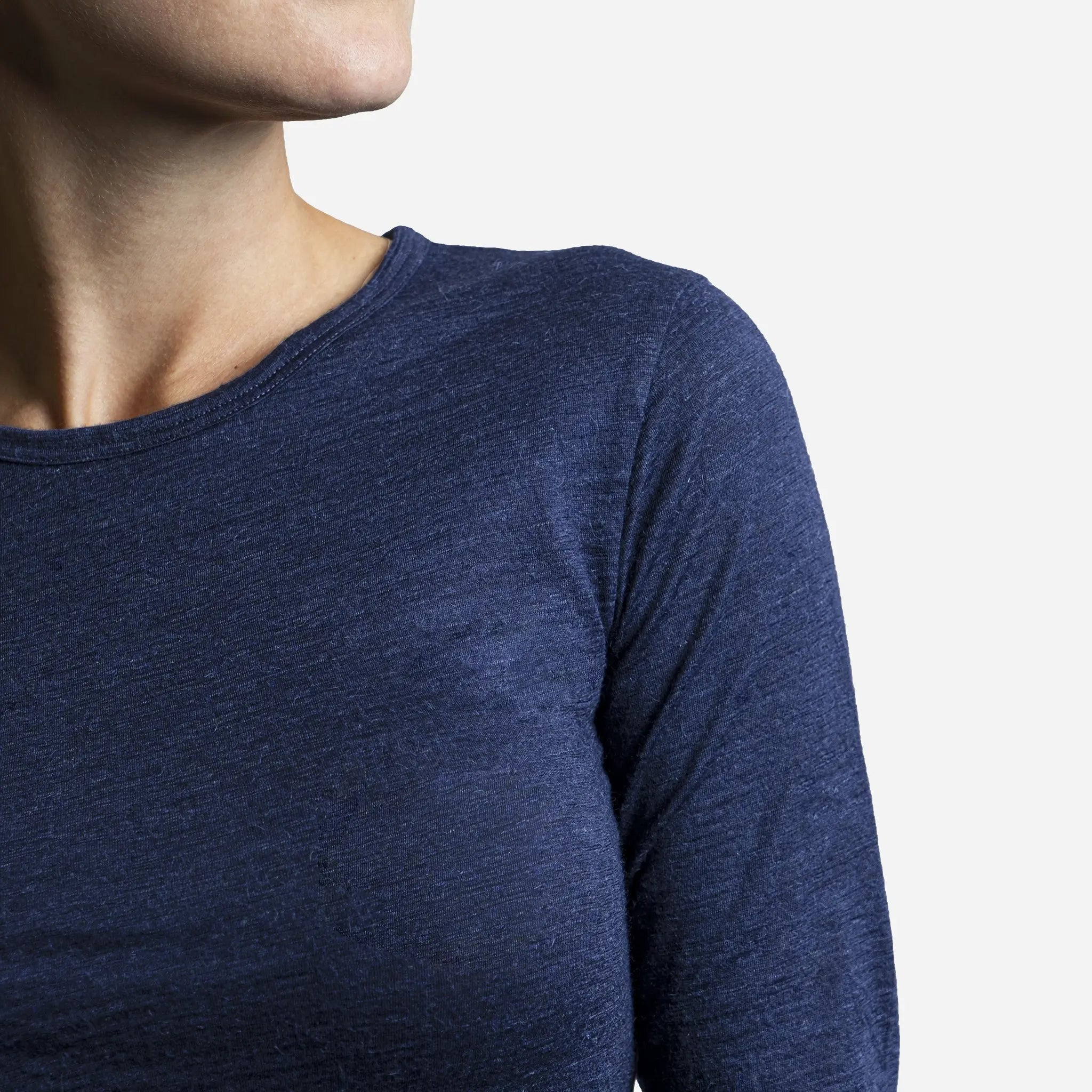 Ultralight Women's Alpaca Wool Long Sleeve T-Shirt - 160 GSM Soft & Warm Base Layer for Winter Hiking, Yoga & Casual Wear