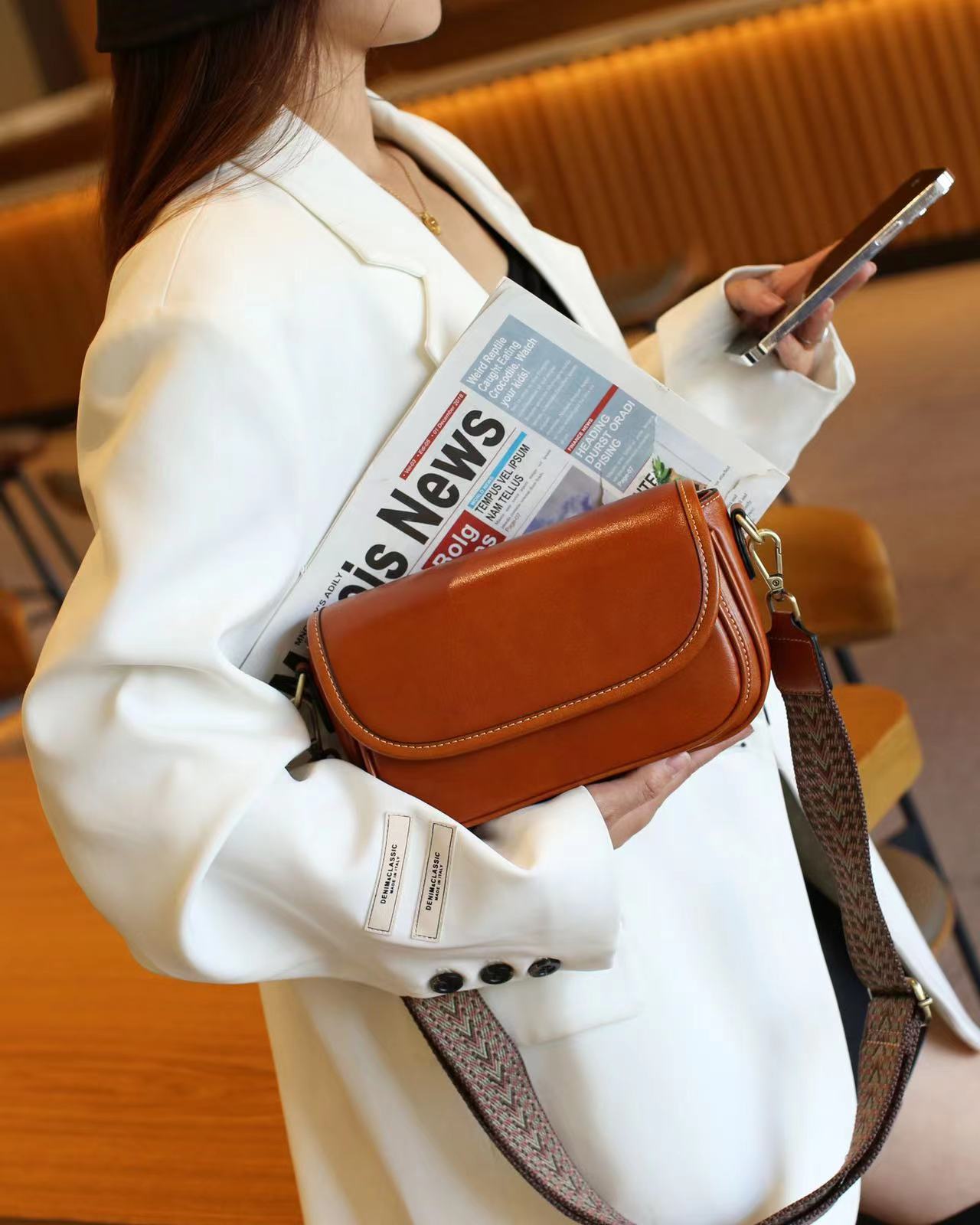 Stylish Leather Flap Crossbody Bag for Women - Fashionable Shoulder Purse for Daily Use, Travel & Shopping