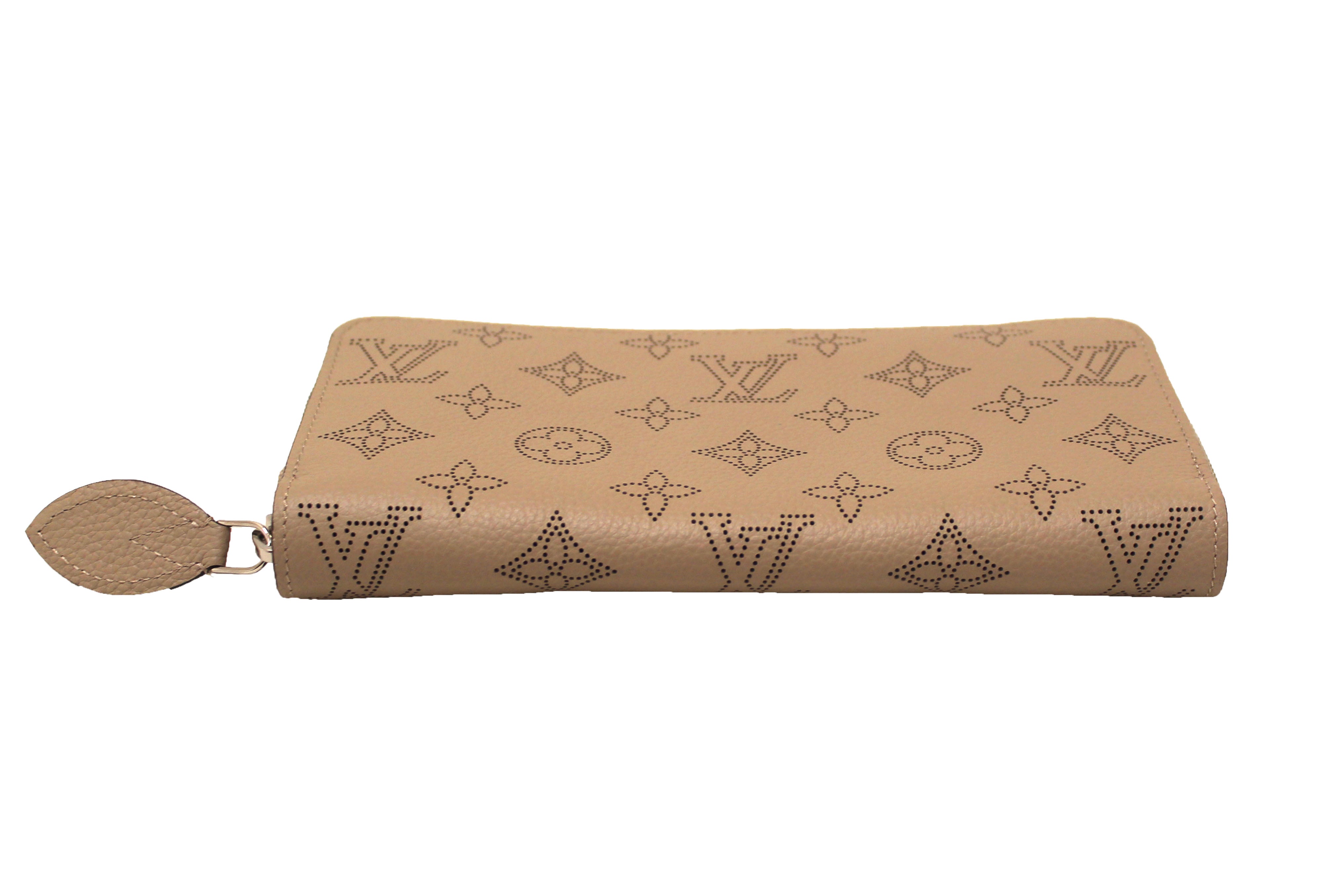 Authentic Louis Vuitton Galet Mahina Leather Zippy Wallet for Women | Luxury Designer Zip Around Wallet | Perfect for Everyday Use, Travel & Gift Giving
