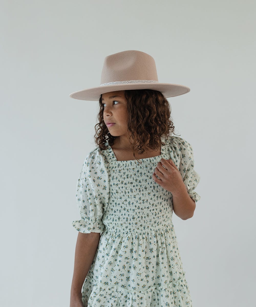 Ivy Kids Wide Brim Fedora Hat - Sun Protection Summer Hat for Boys & Girls - Perfect for Beach, Outdoor Play, and Vacation