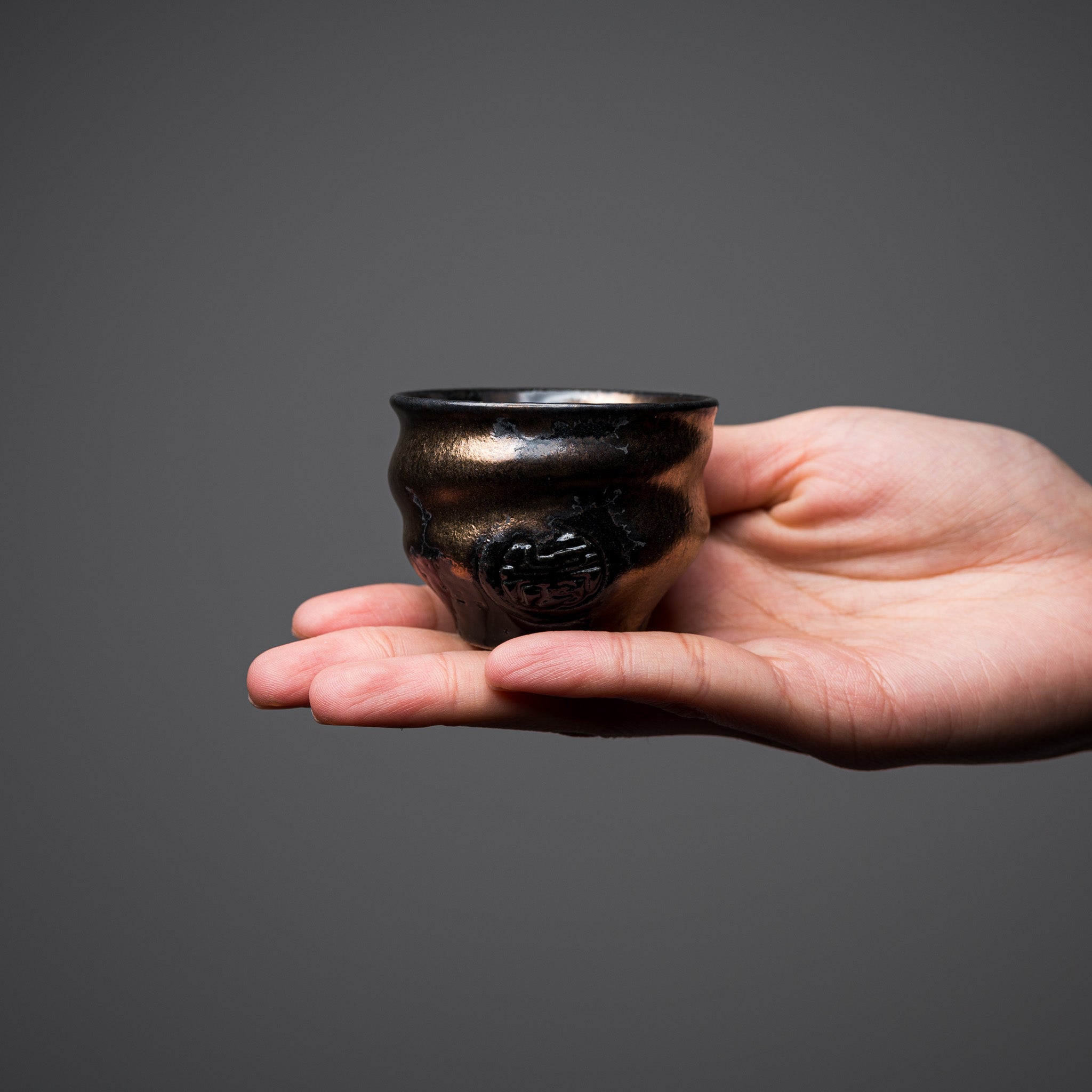 NINSHU Japanese Sake Cup - Handcrafted Ceramic Small Teacup with Zen Design - Perfect for Sake Tasting, Tea Ceremonies & Home Decor