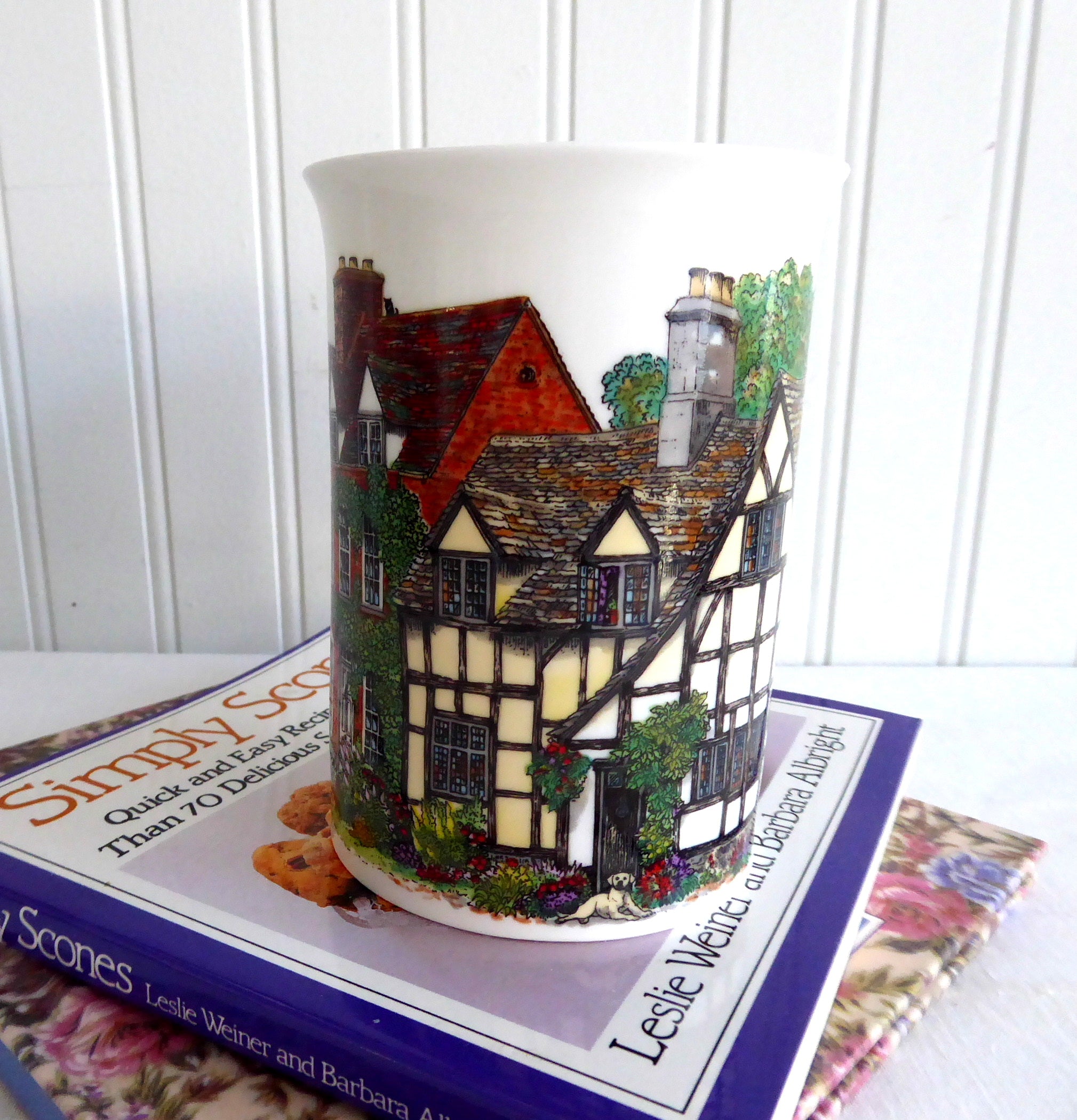 Dunoon Hamlets Mug by Sue Scullard - Premium English Village Bone China Tea Cup for Coffee, Tea & Hot Beverages | Perfect for Home, Office & Gift Giving