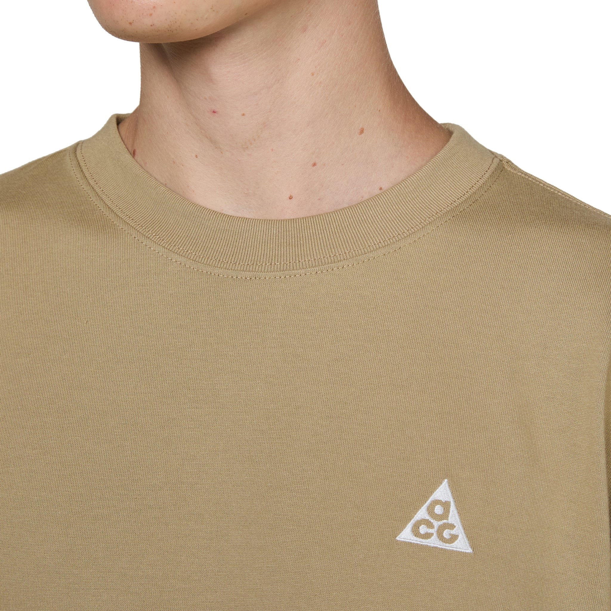 ACG Dri-FIT Max90 T-Shirt - Parachute Beige | Moisture-Wicking Performance Tee for Running, Hiking & Outdoor Activities