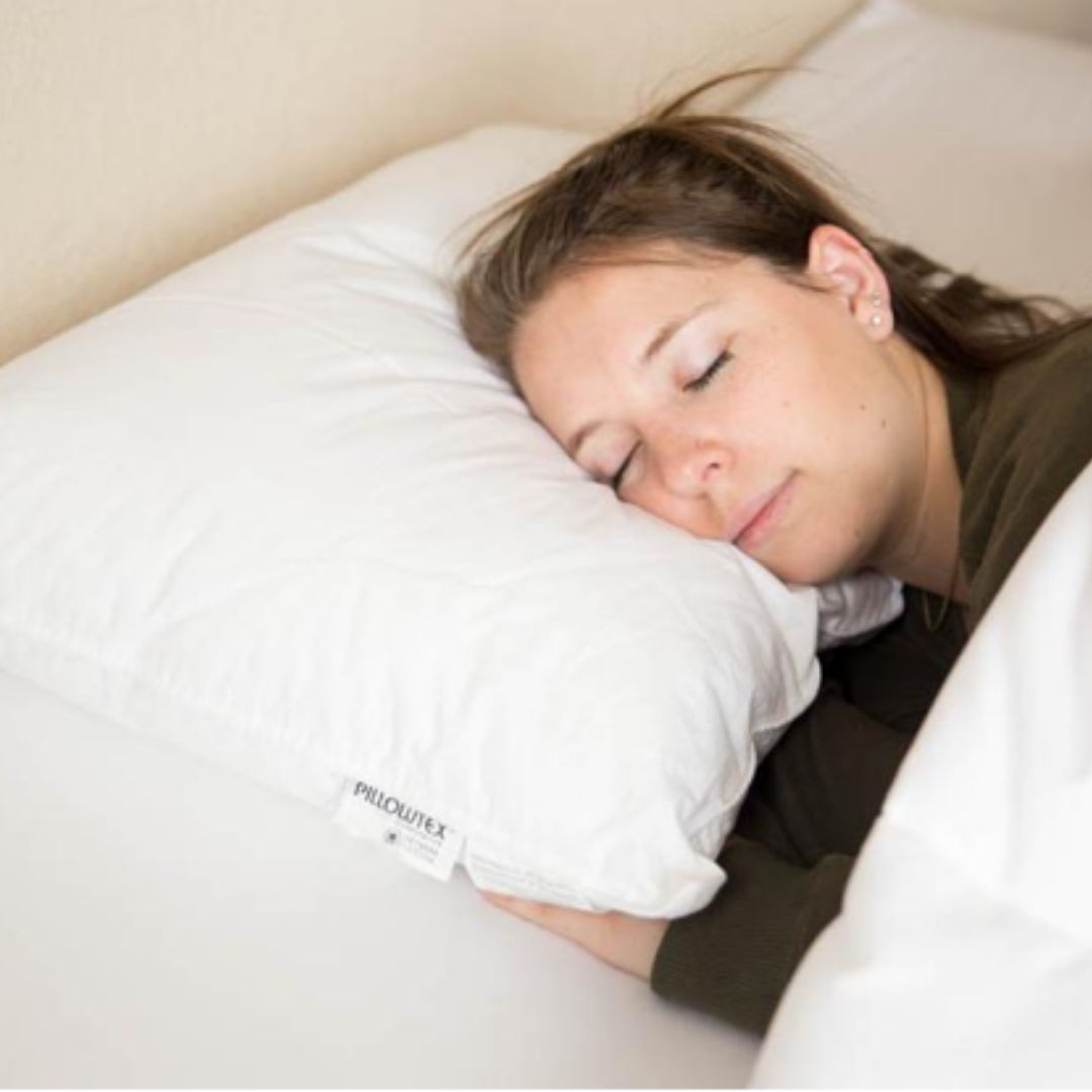 Premium Pillowtex Down Alternative Pillow - Medium Firmness Hypoallergenic Bed Pillow for Side, Back & Stomach Sleepers | Perfect for Home, Hotel & Travel Use