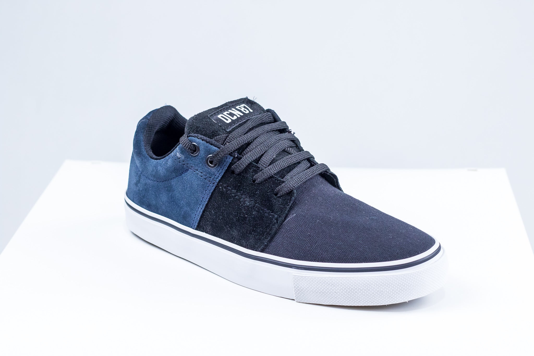 Unisex Ocn Low Air Sneakers in Black/Blue - Comfortable Casual Shoes for Men & Women | Perfect for Running, Walking & Everyday Wear