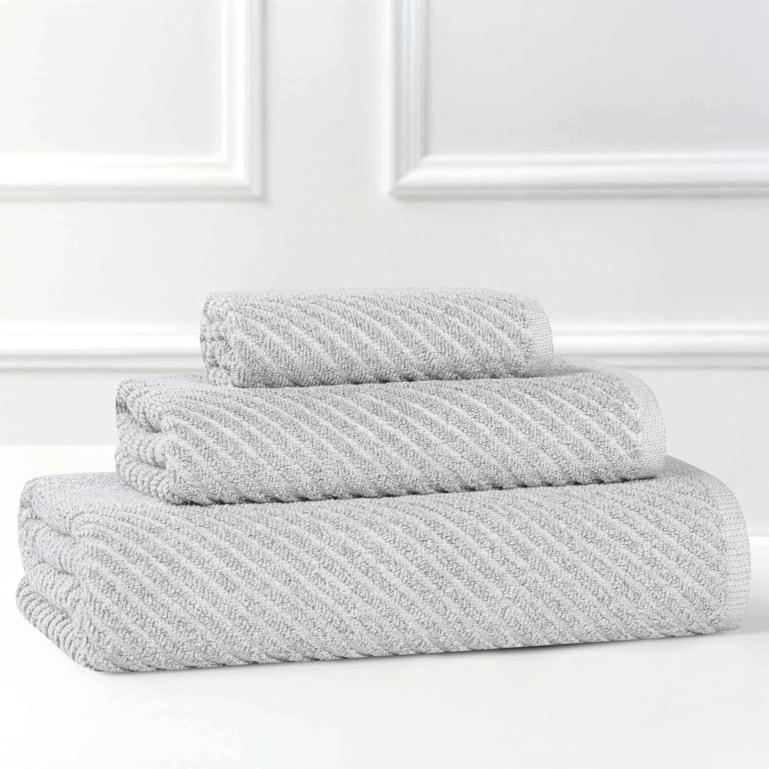 Premium Cotton Blend 3-Piece Towel Set - Soft, Absorbent & Diagonal Stripes for Bath, Spa & Beach Use