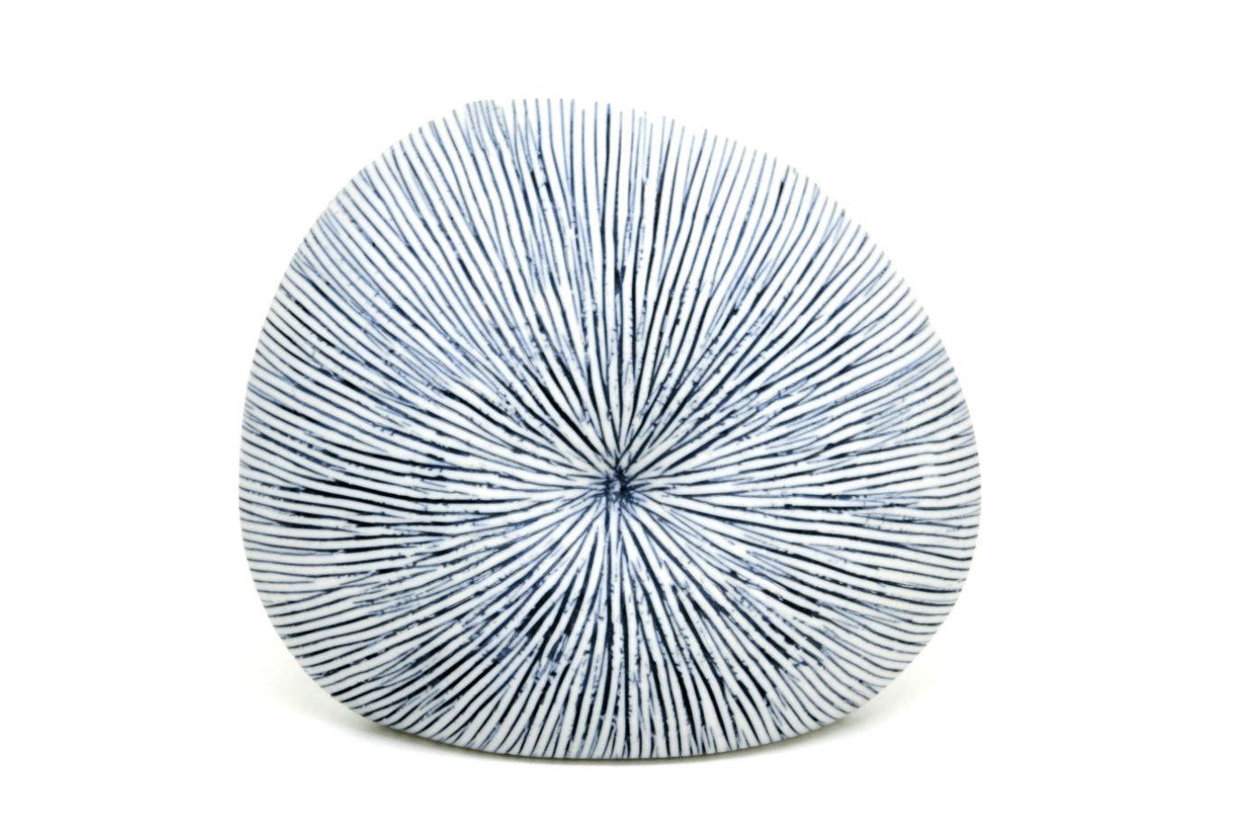 Elegant Art Floral Vase DIVA - White & Blue Line Pattern - Perfect for Home Decor, Wedding Centerpieces & Gift Giving