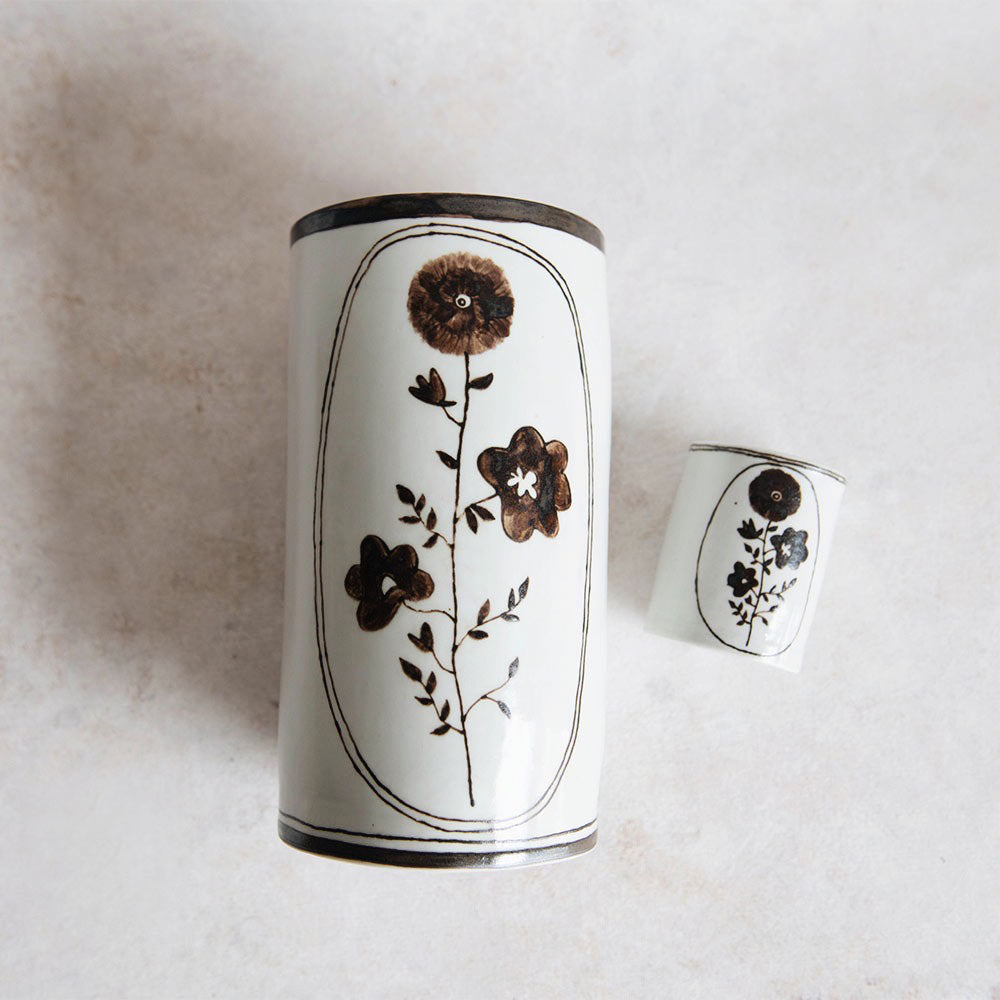 Hand Painted Porcelain Posy Vessel - Floral Decorative Vase for Home Decor, Wedding Centerpiece & Gift Idea - Perfect for Living Room, Dining Table & Special Occasions