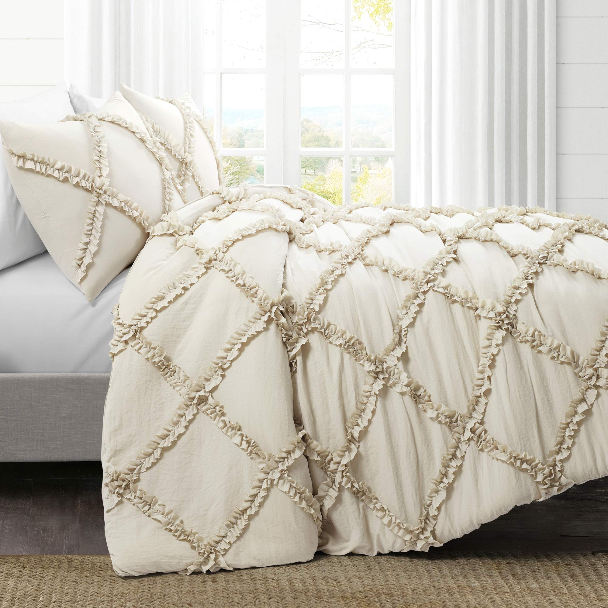 Lush Decor King Size Neutral Ruffle Diamond 3-Piece Comforter Set - Soft Bedding for Master Bedroom & Guest Room