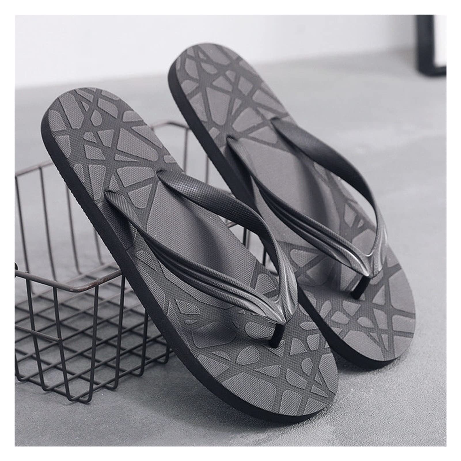 Men's Summer Flip Flops - Comfortable Thong Sandals for Indoor & Outdoor Use | Beach Fashion Sandals for Men | Lightweight & Durable | Perfect for Beach, Pool, Vacation & Casual Wear (Color: F, Size: 39)