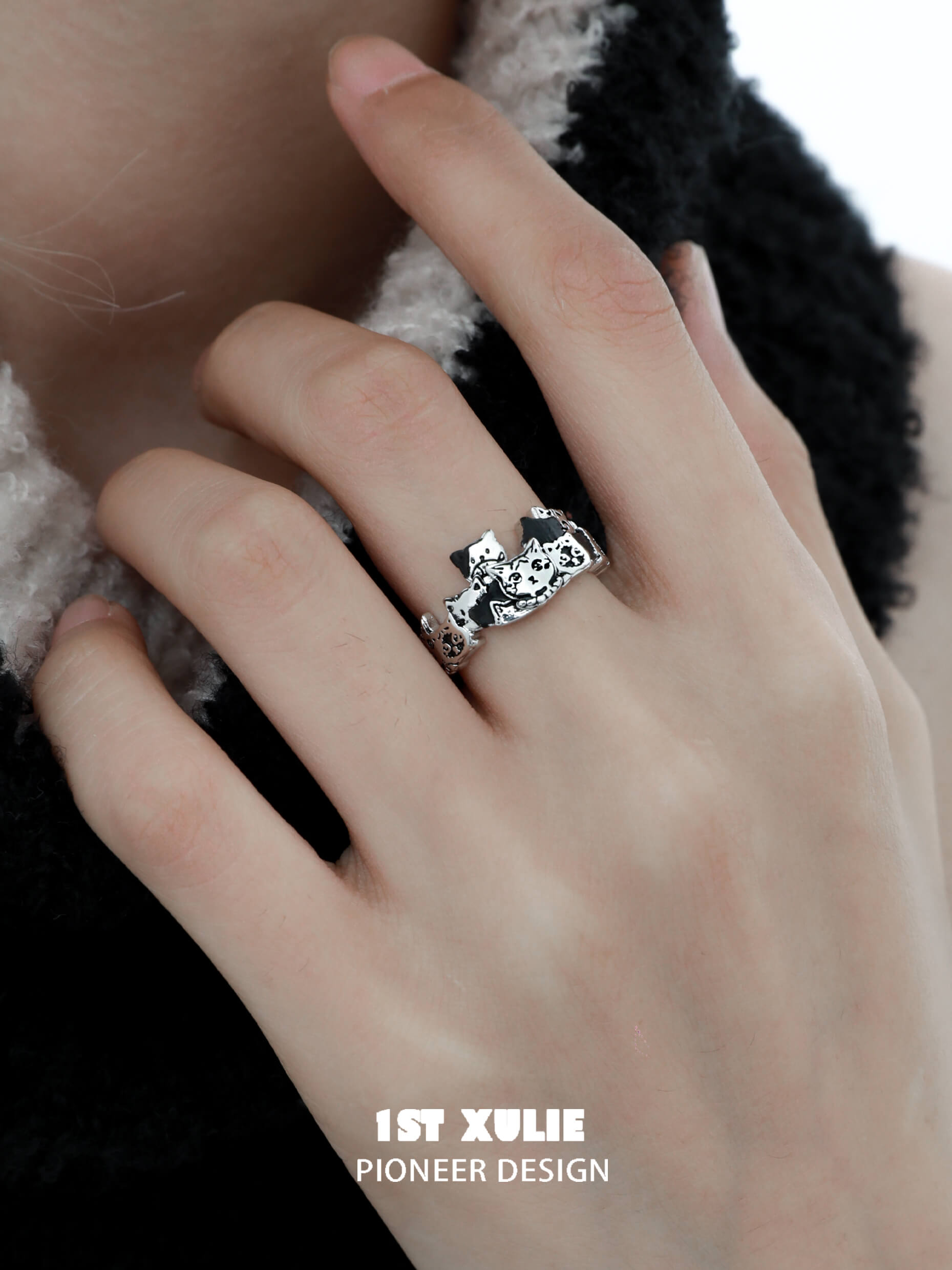 Graffiti Kitten Sterling Silver Ring S925 - Dainty Cat Jewelry for Women, Trendy Stackable Ring for Everyday Wear, Perfect Gift for Cat Lovers - Ideal for Casual Outfits, Date Nights & Gift Giving