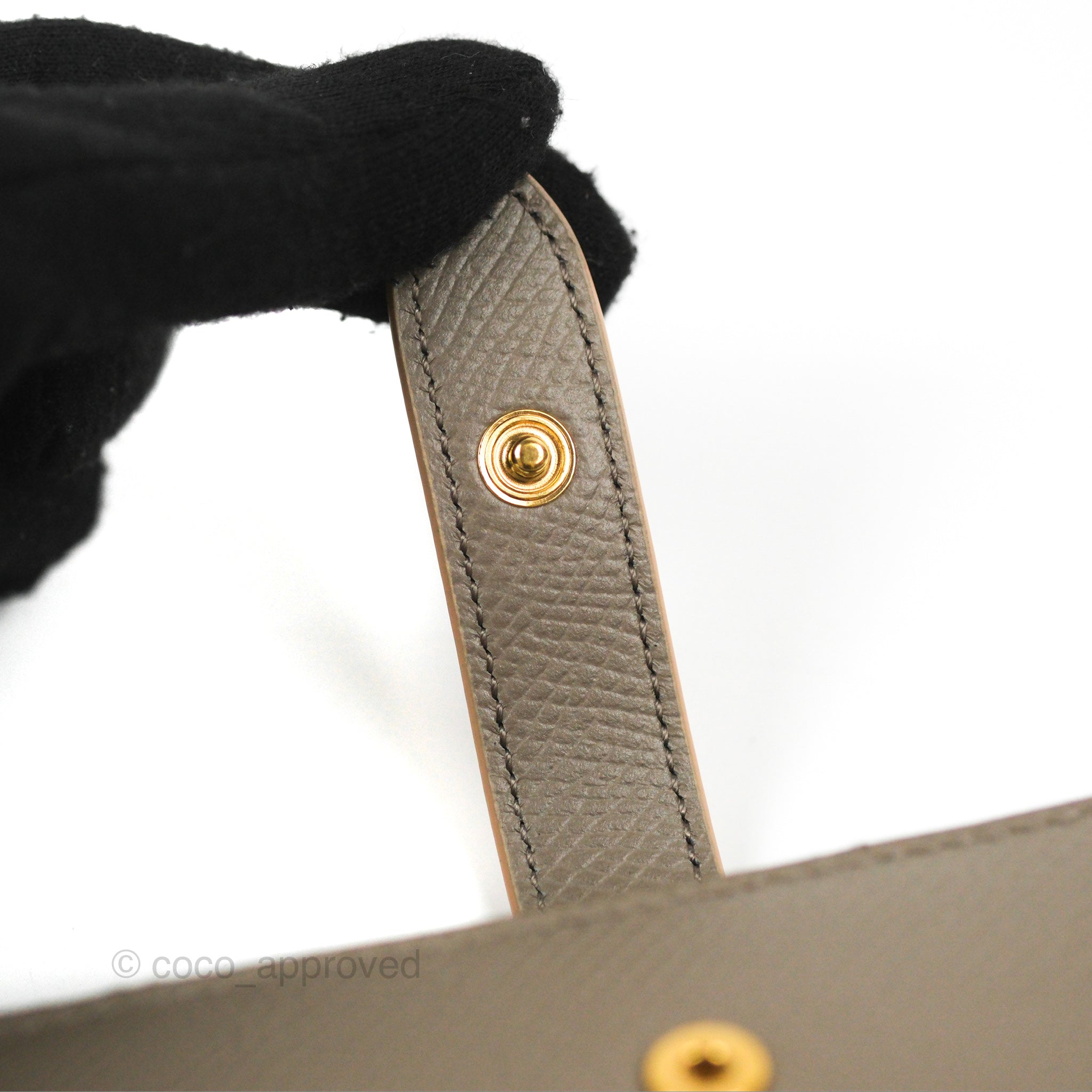 Celine Medium Wallet in Grained Leather - Taupe Color | Stylish & Durable for Everyday Use & Travel