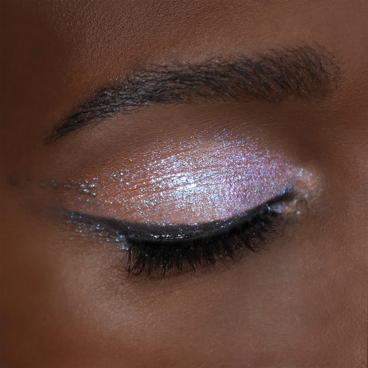 20 Lilac Love Chroma Light Shadow - Long Lasting Highly Pigmented Eyeshadow for Day & Night Makeup - Perfect for Parties, Weddings & Special Occasions