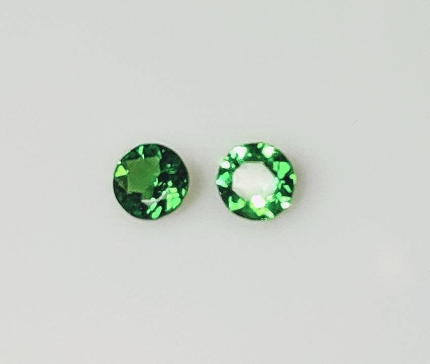 Natural Genuine African Tsavorite Green Garnet 4mm Round Faceted VS Loose Stones - January Birthstone Gem for Jewelry Making, Engagement Rings & Necklace Pendants - Perfect for Birthdays, Anniversaries and Special Gifts