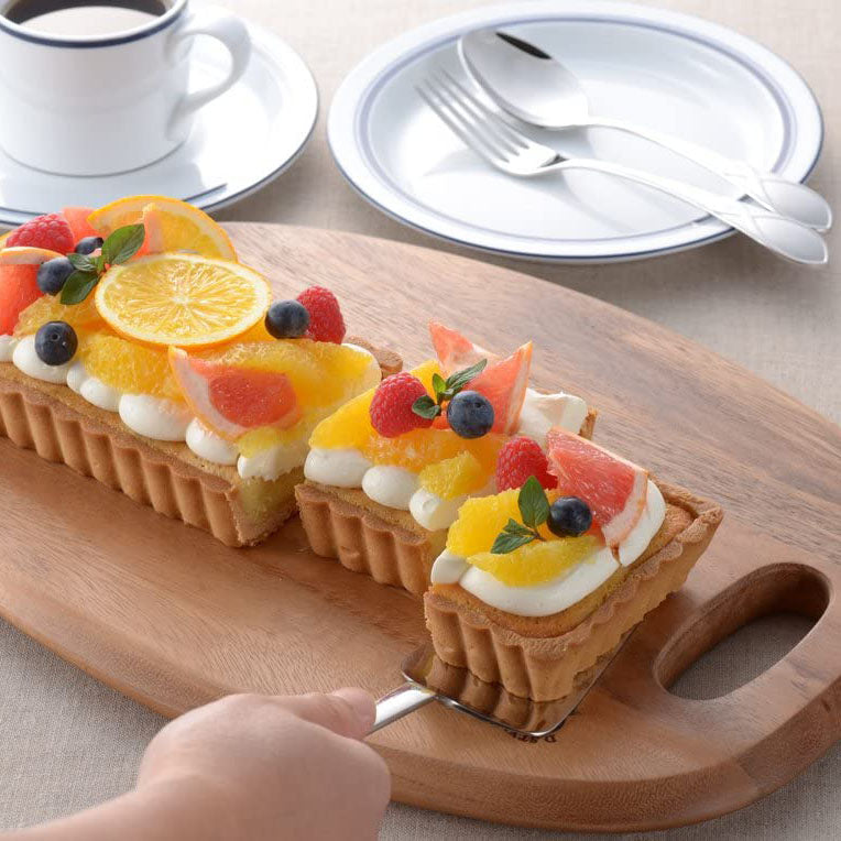 Premium Kevnhaun Oval Cutting Board & Cake Tray - Durable Wooden Kitchen Serving Platter for Cheese, Charcuterie, Appetizers & Desserts - Perfect for Entertaining, Parties & Holiday Gatherings