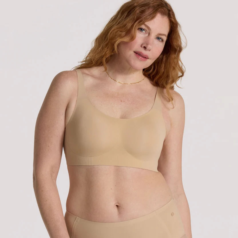 Evelyn Bobbie Structured Scoop Wireless Bra - Comfortable Support for Everyday Wear, Yoga & Lounge