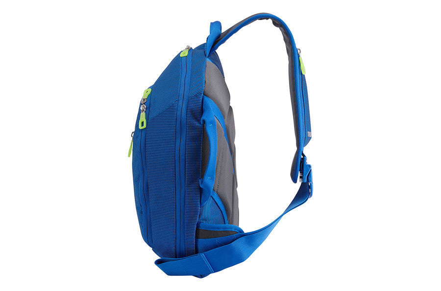 Thule Crossover 17L Sling Backpack - Lightweight Water-Resistant Crossbody Bag for Travel, Hiking & Everyday Use - Perfect for Commuters, Photographers & Outdoor Adventures