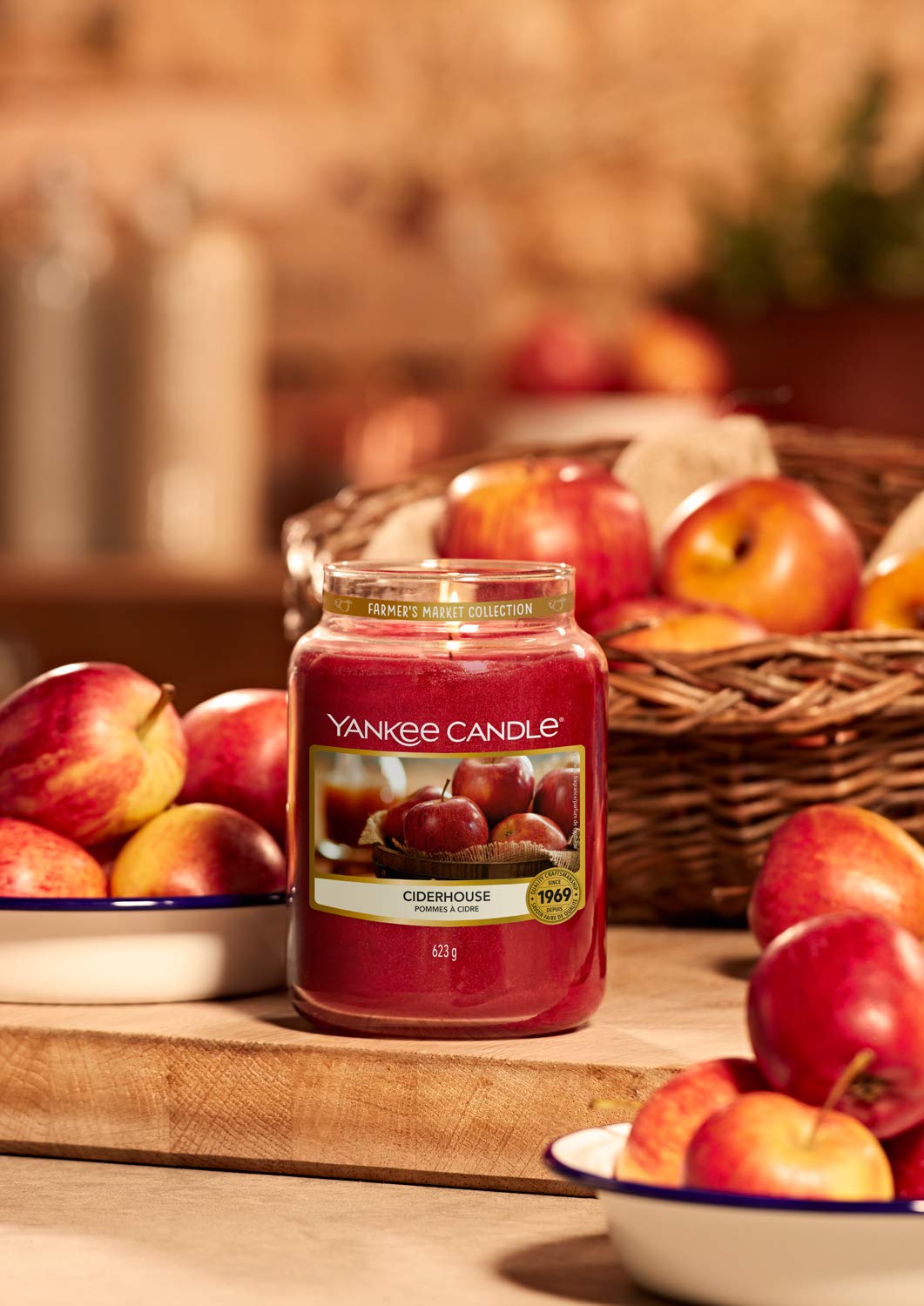 Yankee Candle Small Jar Scented Candle - Ciderhouse Fragrance, Farmers' Market Collection | Long-Lasting Aroma for Home, Office & Gift Giving | Perfect for Fall Decor, Cozy Evenings & Relaxation