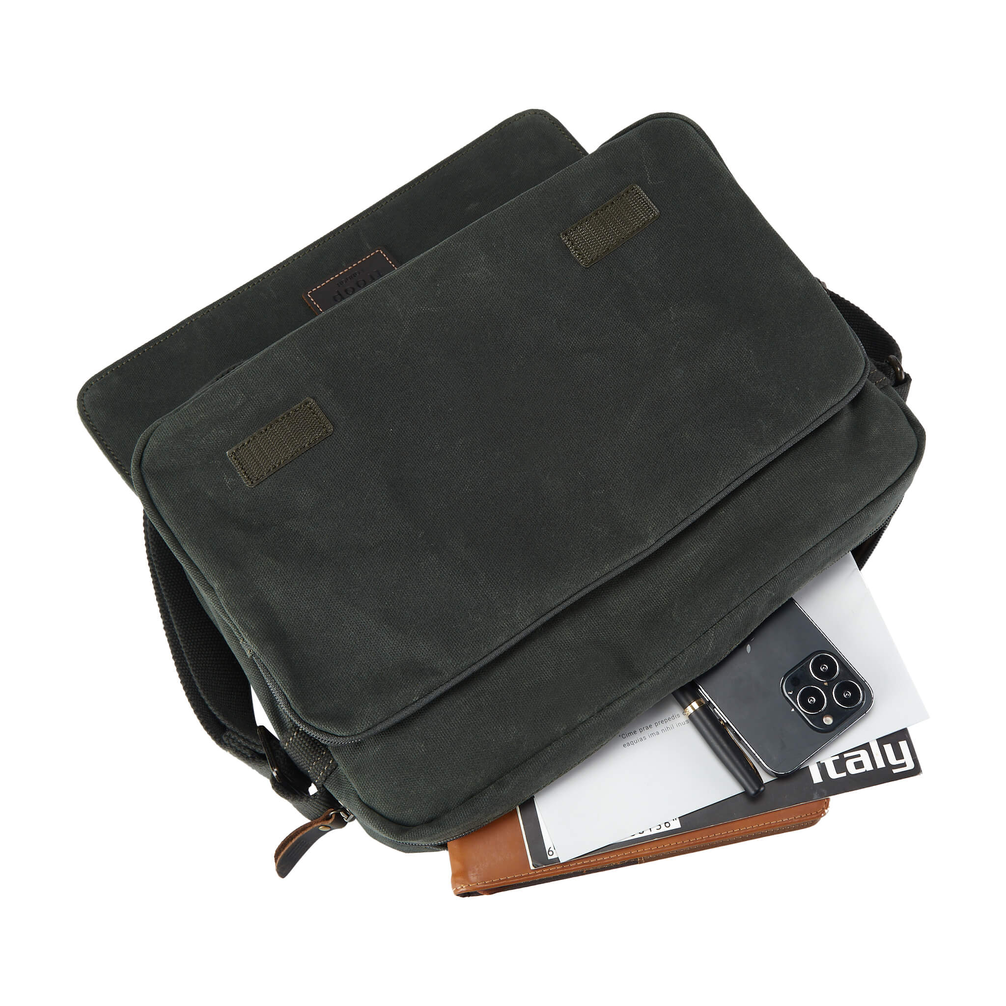 TRP0241 Troop London Classic Canvas Messenger Bag - Stylish & Durable Crossbody Bag for Men & Women - Perfect for Work, Travel & Everyday Use