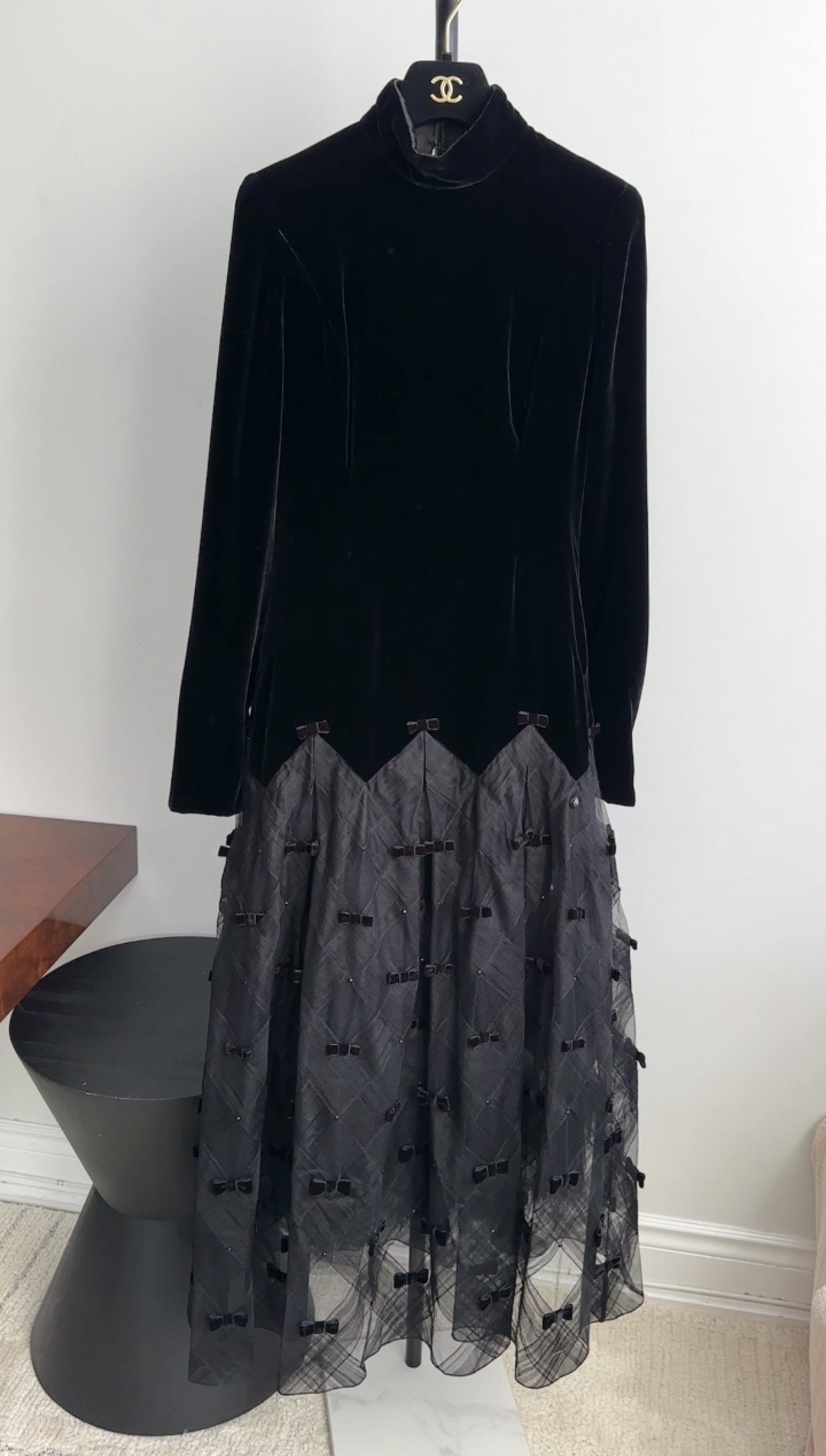 Chanel Pre Fall 2017 Runway Black Velvet and Tulle Gown - Size FR38 | Elegant Evening Dress for Gala, Red Carpet & Special Occasions