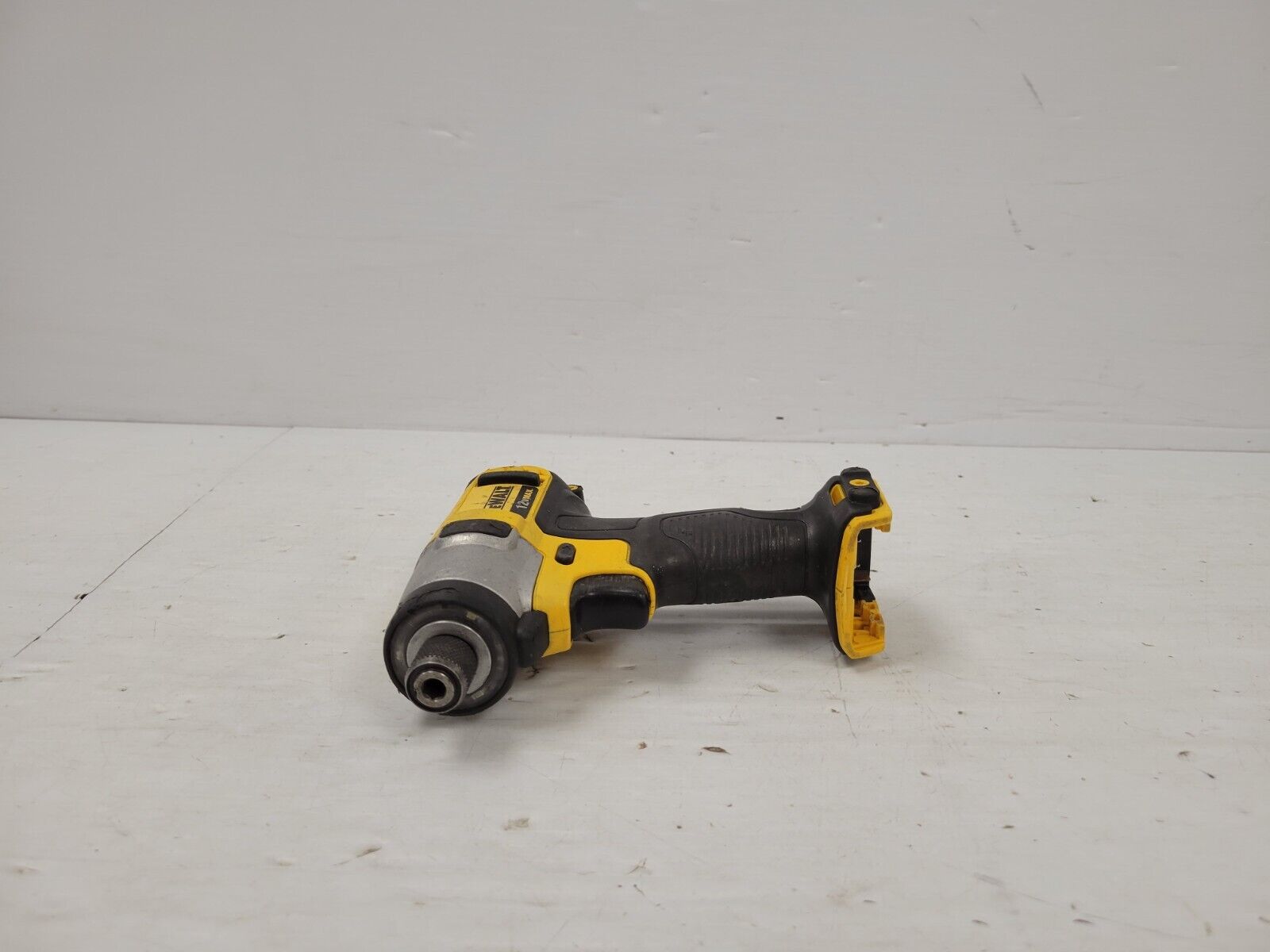 DEWALT DC1815 18V XRP Lithium-Ion Cordless Impact Driver - Powerful & Durable for Construction, Woodworking & DIY Projects