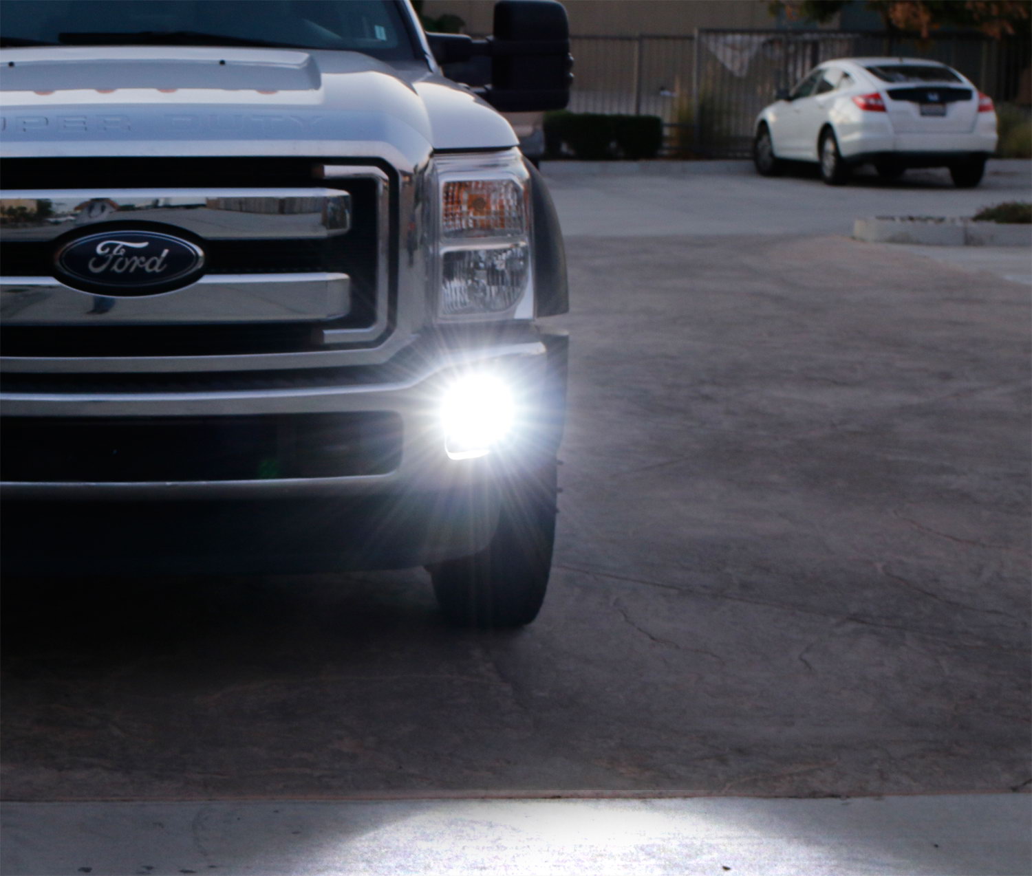 40W LED Fog Light Kit for 05-07 Ford F250 F350 F450 - 2x2 Full Set with Brackets & Wiring - Upgrade Off-Road Visibility for Night Driving & Foggy Conditions