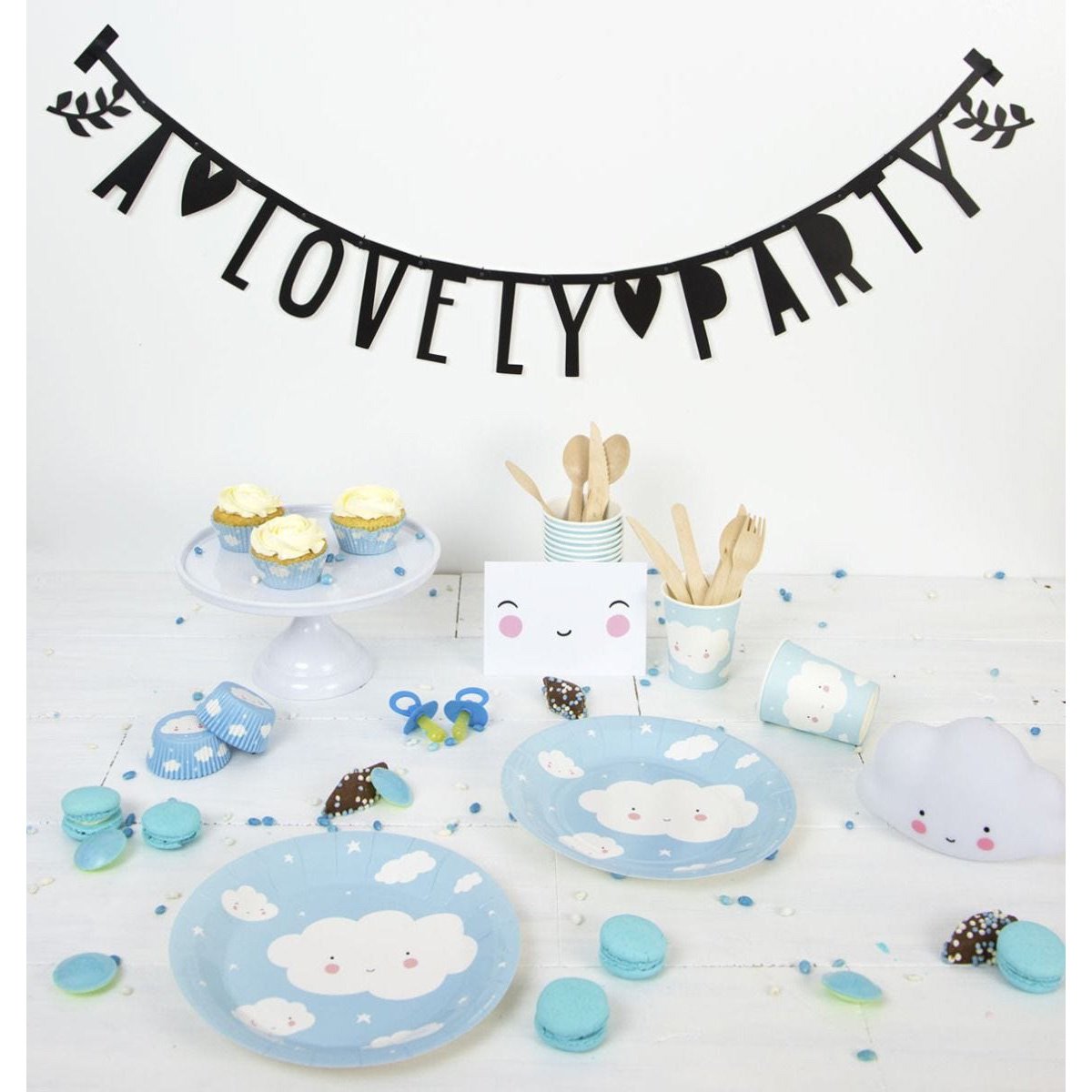 A Little Lovely Company Cloud-Shaped Paper Plates - Eco-Friendly Disposable Tableware for Kids Birthday Parties, Baby Showers & Picnics