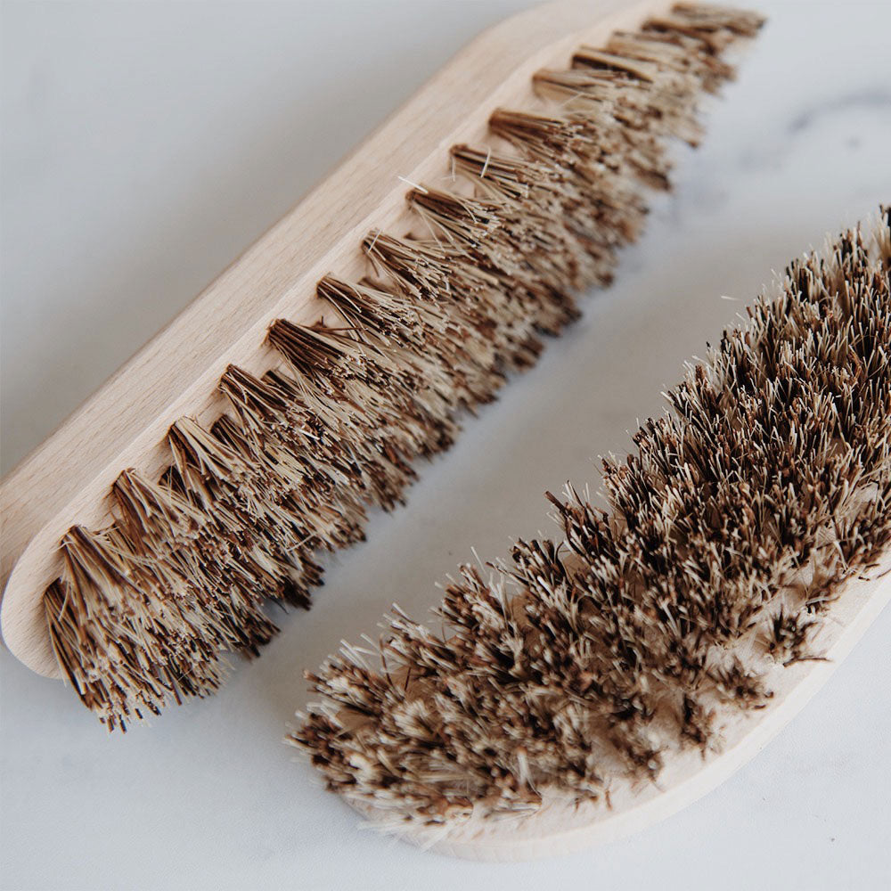 Natural Wooden Scrubbing Brush for Kitchen & Bathroom - Eco-Friendly Cleaning Brush for Dishes, Pots, and Tiles - Perfect for Daily Household Cleaning
