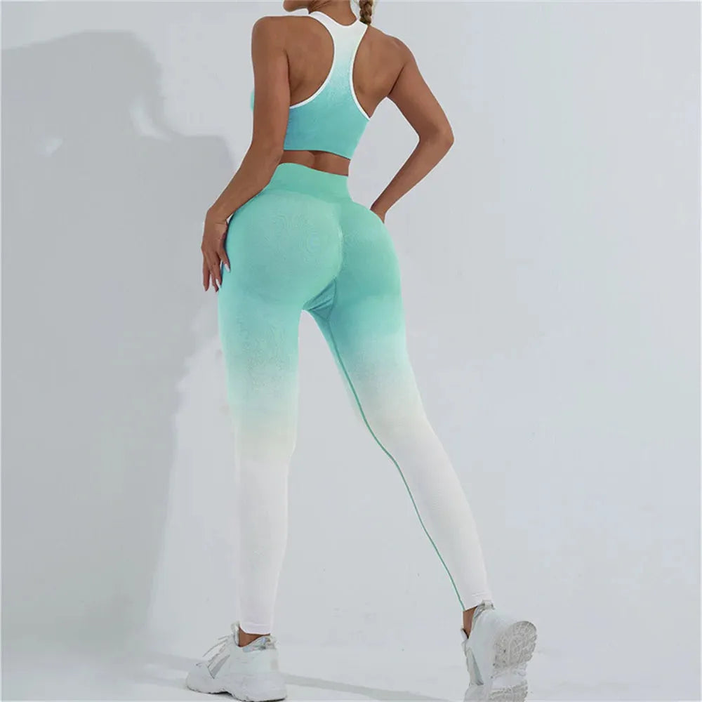 Seamless Women's Yoga Set - Workout Tracksuit Sportswear Gym Clothing with Long Sleeve Crop Top & High Waist Leggings - Gradient Fitness Outfit for Yoga, Pilates, Running & Gym Training