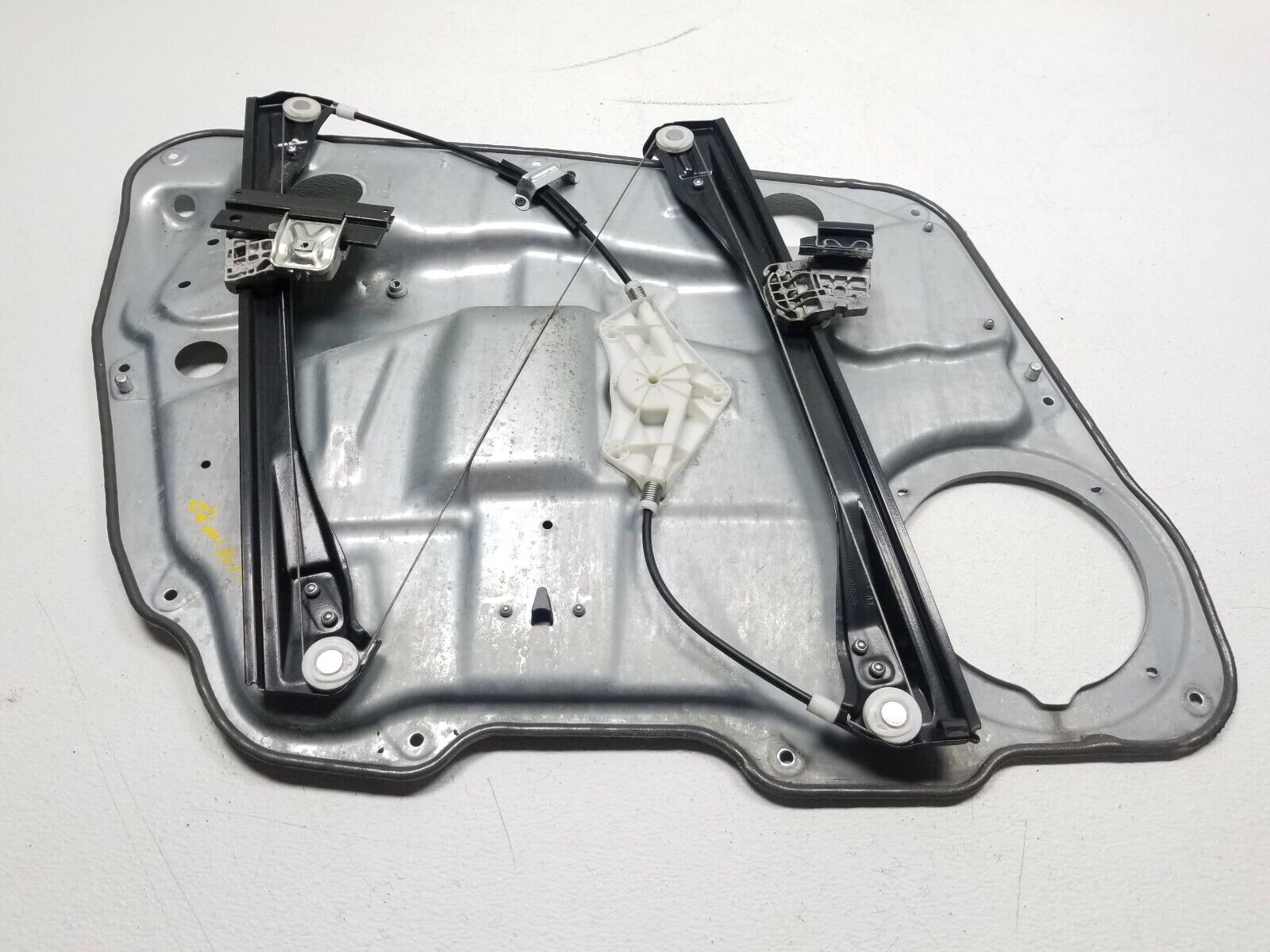 2006-2011 Mercedes ML500 Right Passenger Side Front Door Window Regulator OEM Replacement - Perfect for Smooth Window Operation & Repair