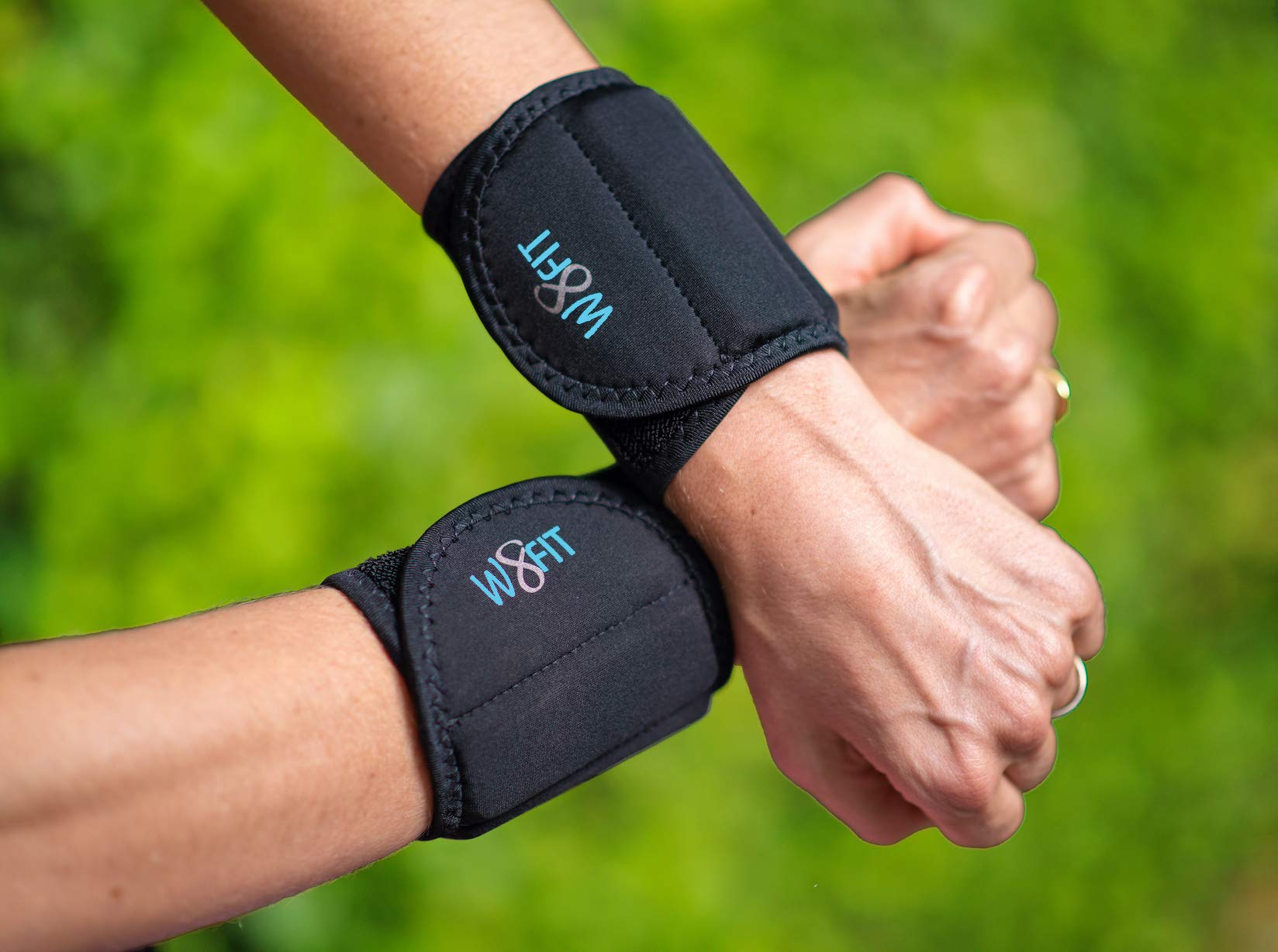 Adjustable Wrist Weights for Women & Men - 1-5 lbs Each - Gym, Fitness, Workout, Walking, Jogging, Running, Pilates - Perfect for Home Exercise & Outdoor Training