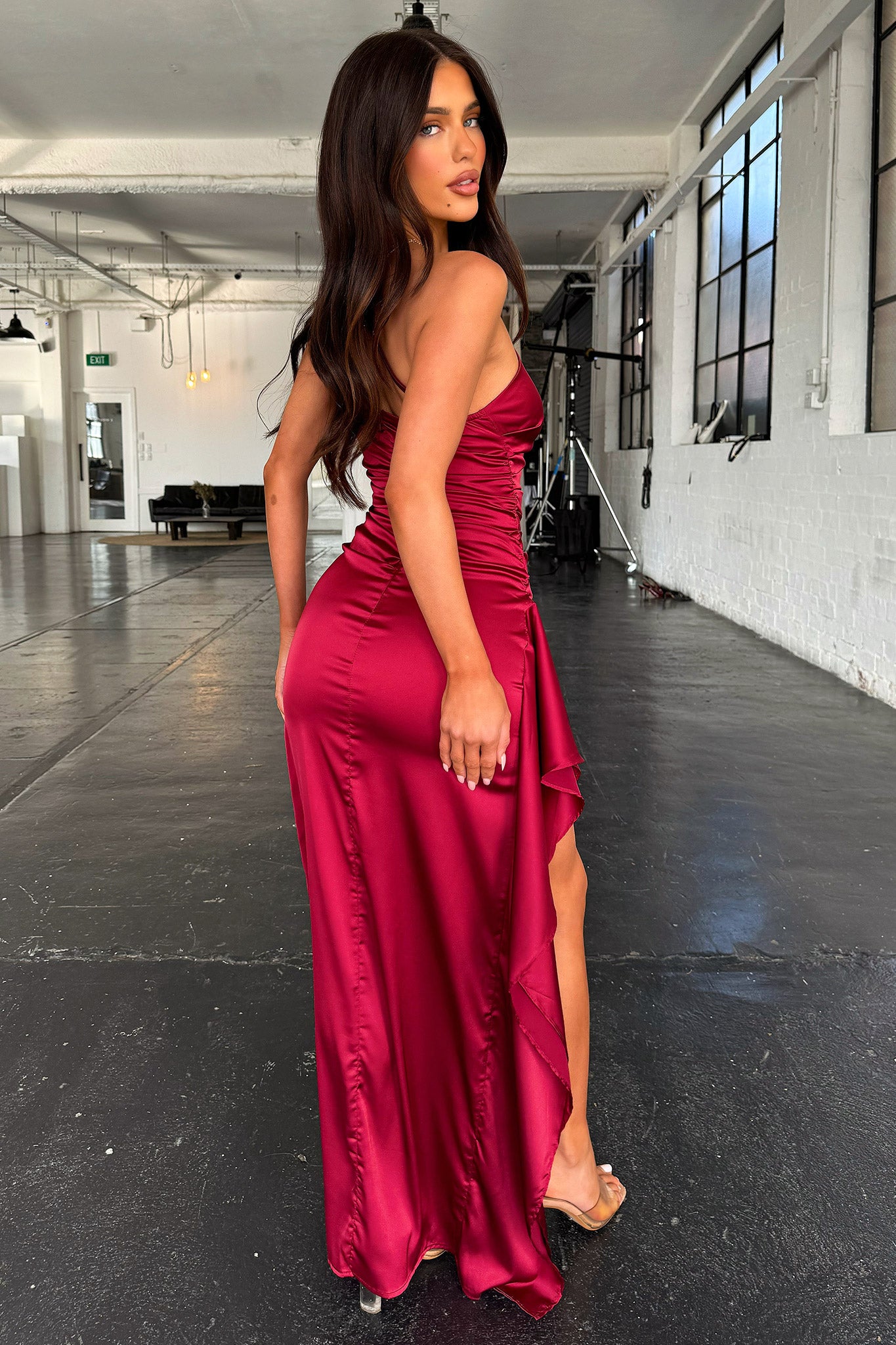 Elianna Maxi Dress Burgundy - Elegant Long Flowy Dress for Women | Perfect for Weddings, Parties & Summer Outfits