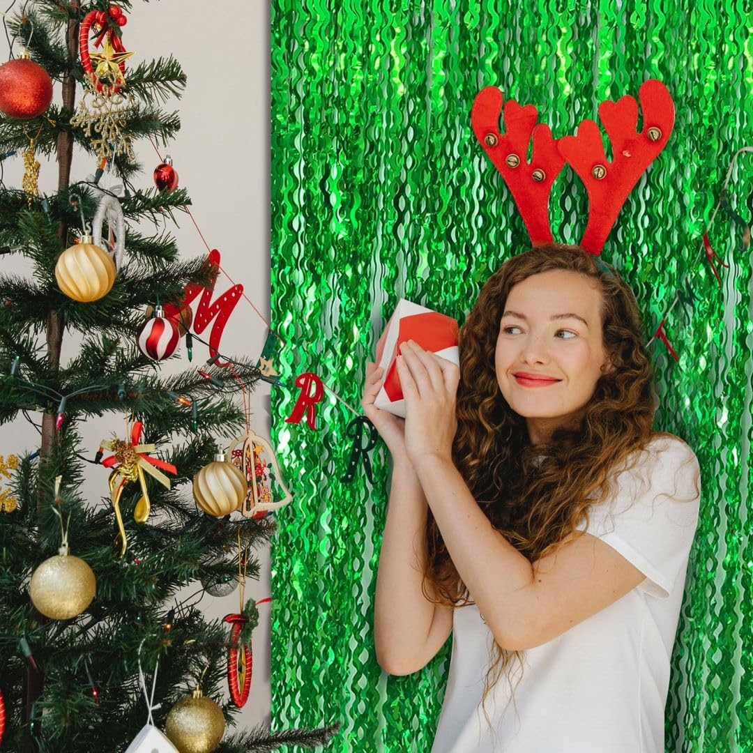 Green Foil Fringe Streamers & Backdrop Curtains - Football Party Decor, Boys Birthday Supplies, Christmas Favors, Dinosaur & Jungle Theme Party Decorations - Perfect for Birthday Parties, Baby Showers, Game Day Events and Holiday Celebrations