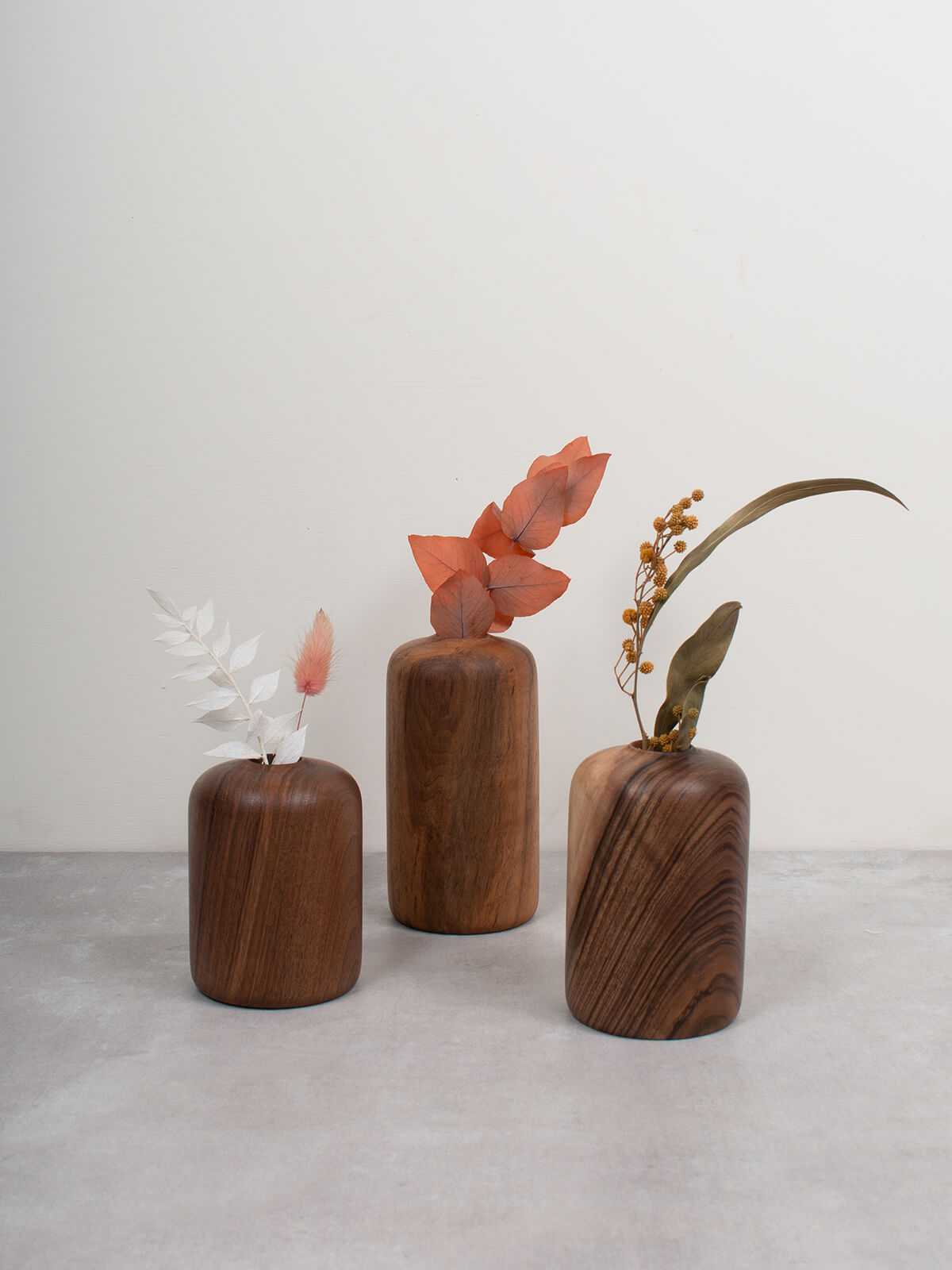 Handmade Walnut Wood Mini Vase - Patti Style Small Decorative Flower Vase for Home, Office Desk, Wedding Centerpiece & Gift Idea
