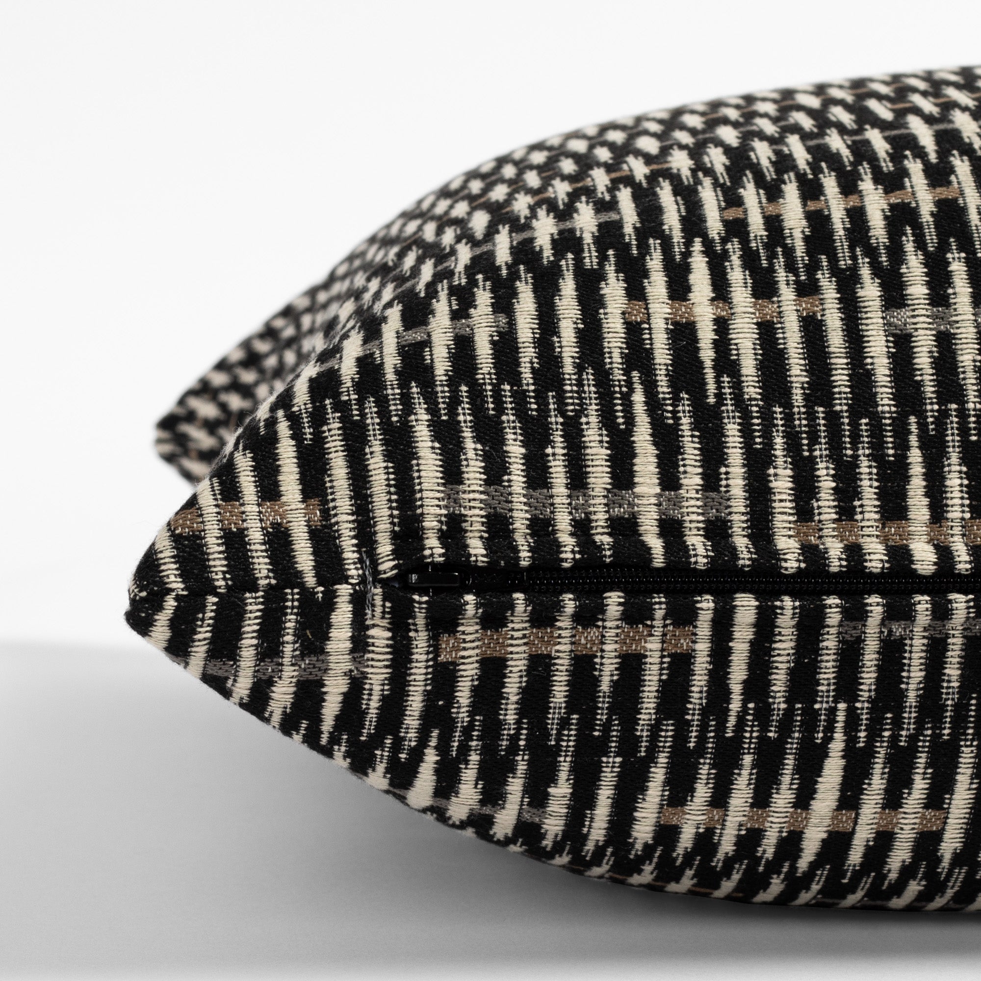 Bilbao 22x22 Outdoor Pillow - Waterproof Carbon Fiber Design - Perfect for Patio, Poolside & Garden Decor