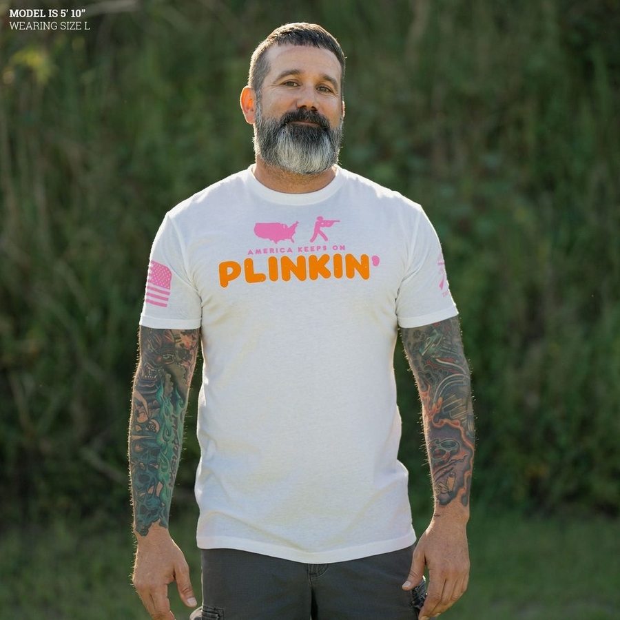 Plinkin' T-Shirt for Men & Women - Soft Cotton White Tee - Casual Wear for Everyday Outfits & Street Style