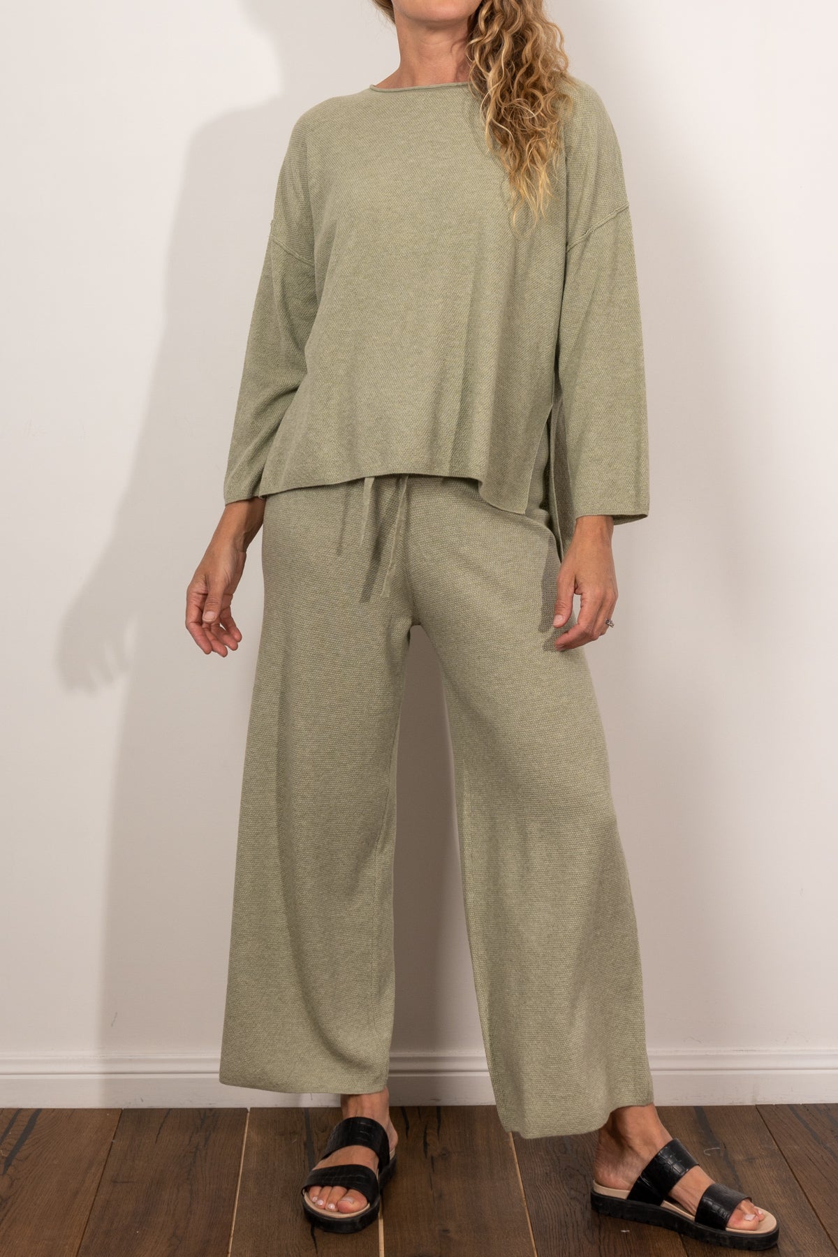 Premium Merino Wool Pullover for Women - Talamaya Winter Retreat Sweater - Cozy & Warm for Cold Weather, Hiking, and Outdoor Adventures