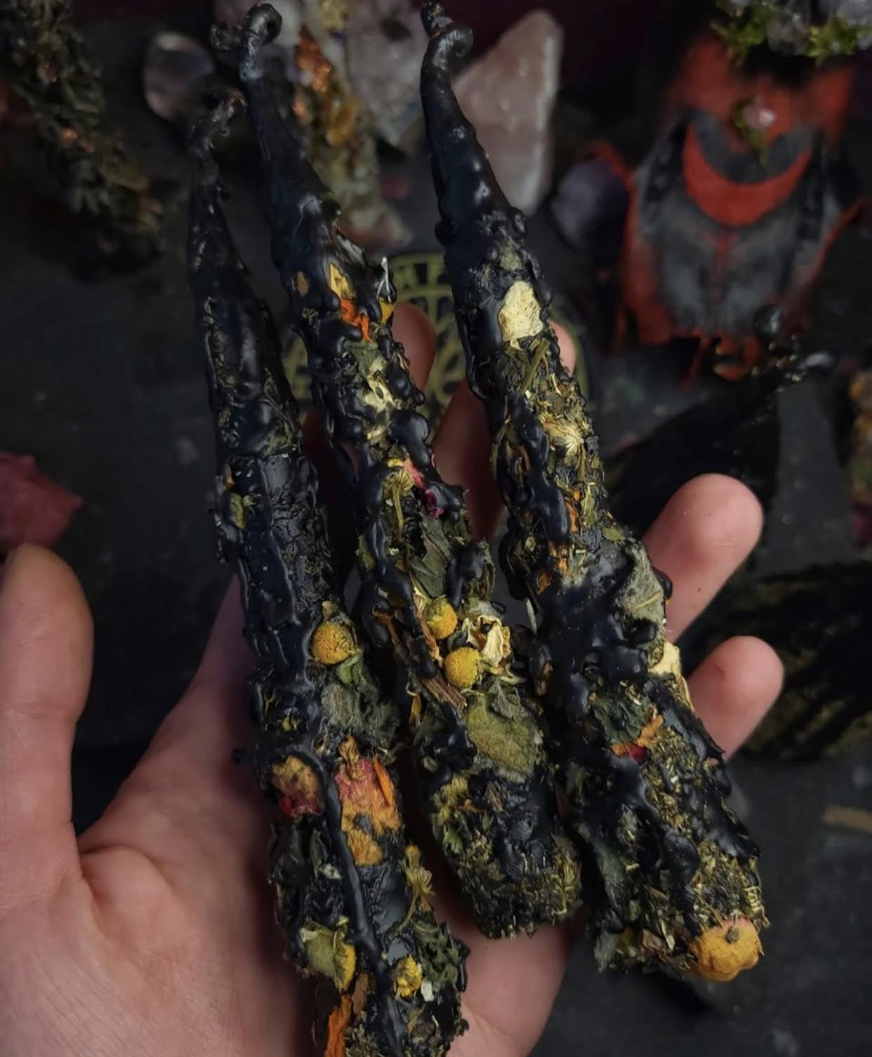 Black Witchy Candle - Handmade Gothic Soy Wax Candle for Spells, Rituals & Home Decor | Perfect for Wicca Altars, Meditation & Halloween Decorations