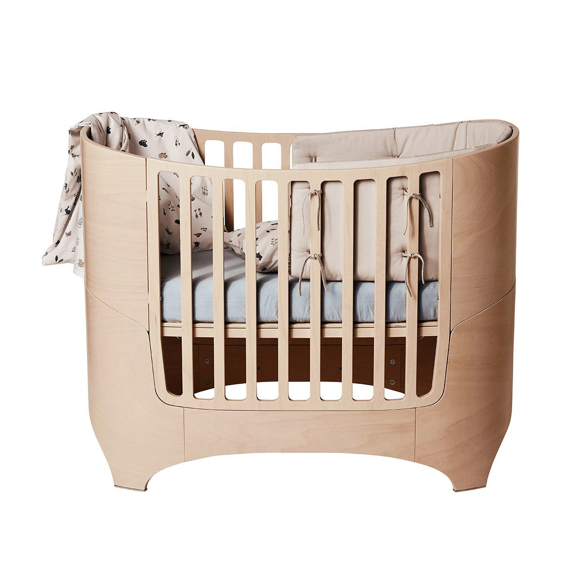 LEANDER Classic Wooden Cot - Whitewash Finish - Premium Baby Crib for Nursery & Bedroom - Safe & Stylish Infant Bed for Newborns to Toddlers