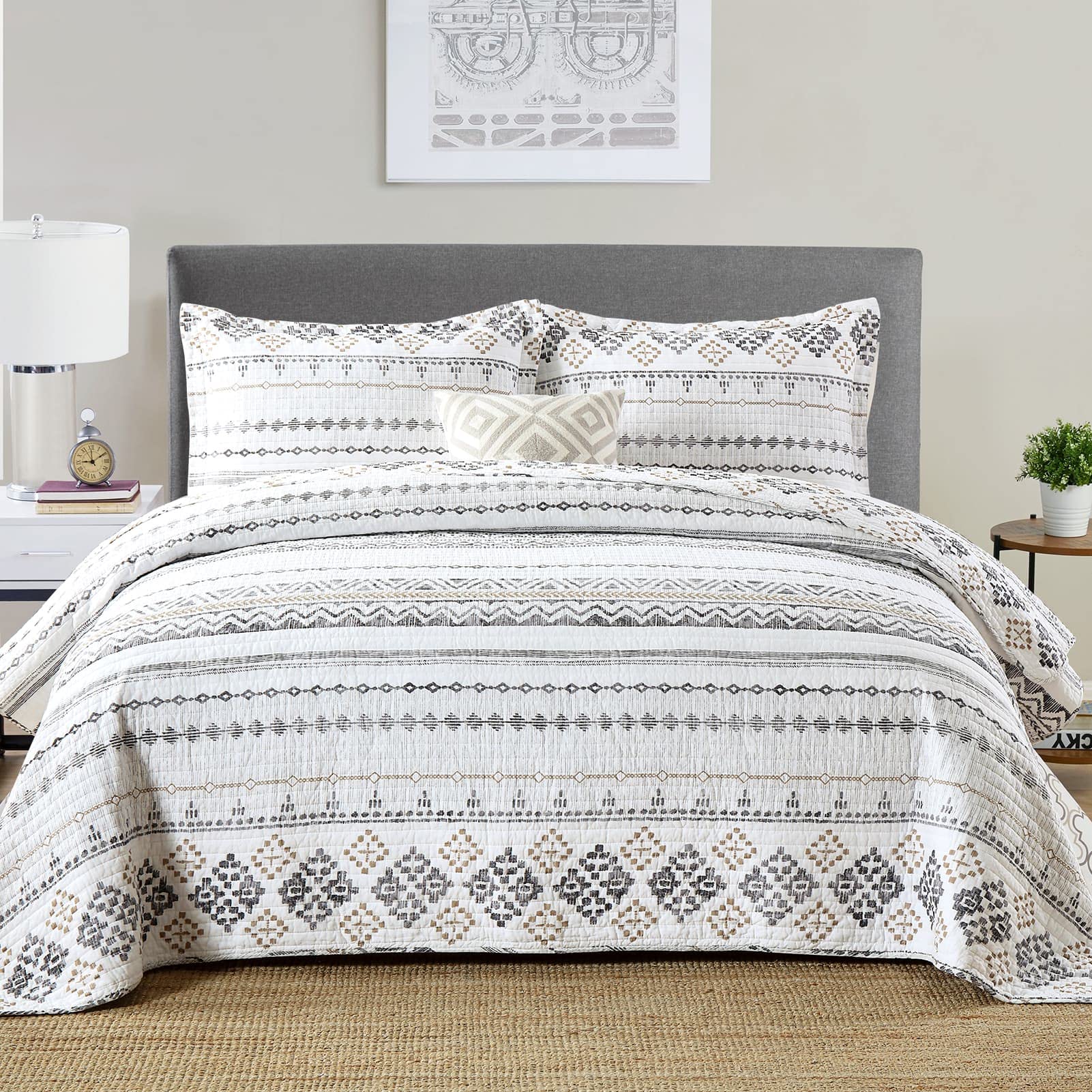 Y-PLWOMEN 100% Cotton King Size Boho Quilt Set - Lightweight Bohemian Bedspread for All Seasons (3-Piece, White) | Perfect for Master Bedrooms, Guest Rooms & Bohemian Home Decor
