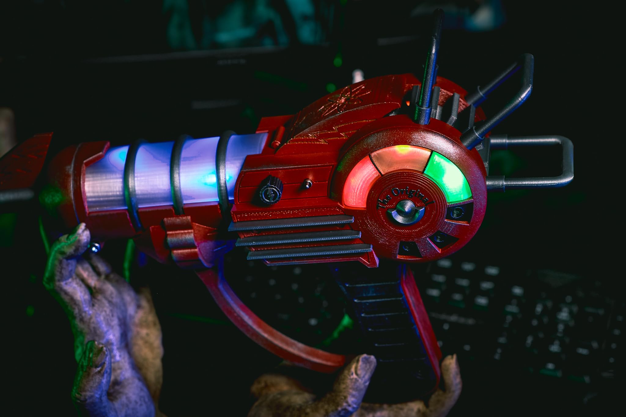 Ray Gun with LED Lights - Zombie Edition Battlescarred | Call of Duty Cod Zombies Prop Replica | Cosplay Collectible for Halloween & Gaming Events (No Stand Included) - Perfect for Costume Parties, Video Game Conventions & Collector Displays