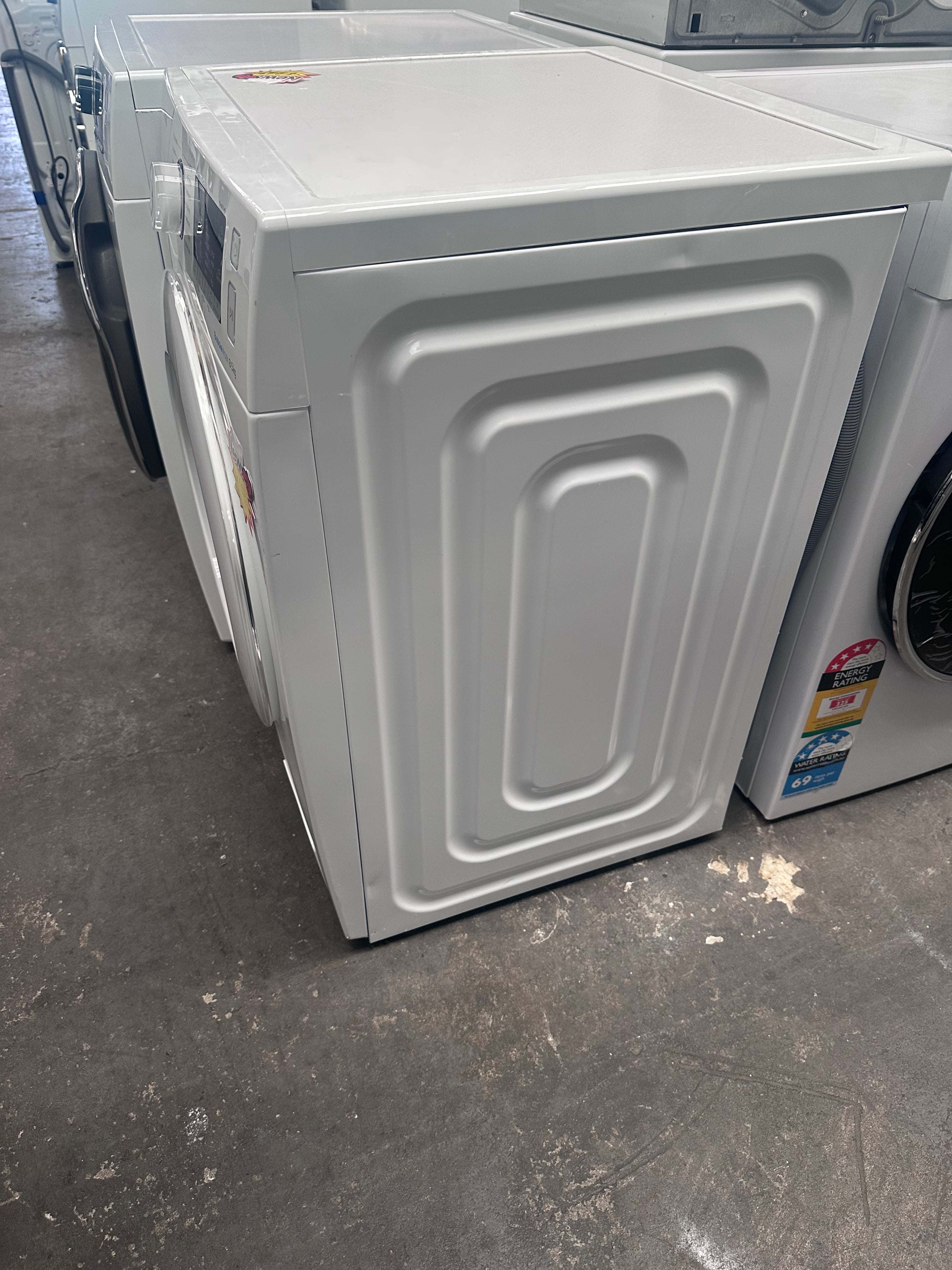 Refurbished Samsung 8.5kg BubbleWash Front Load Washing Machine - Energy Efficient, Quiet Operation for Apartments & Small Homes