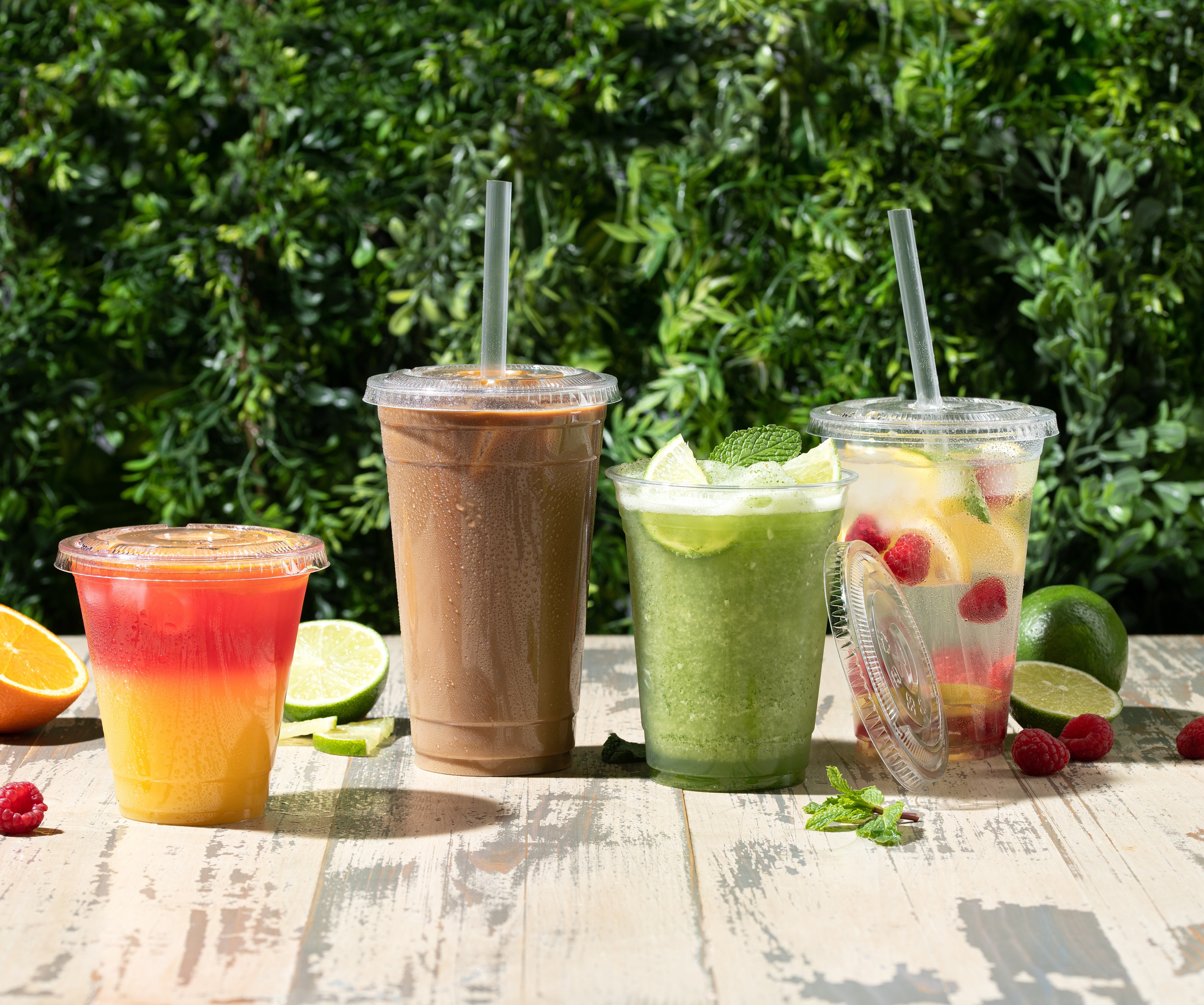 Clear Plastic Cups with Straw Slot Lid - 50-Pack PET Disposable Cups & Lids Combo for Parties, Picnics, and Outdoor Events - BPA-Free Drinkware for Smoothies, Iced Coffee & Cocktails