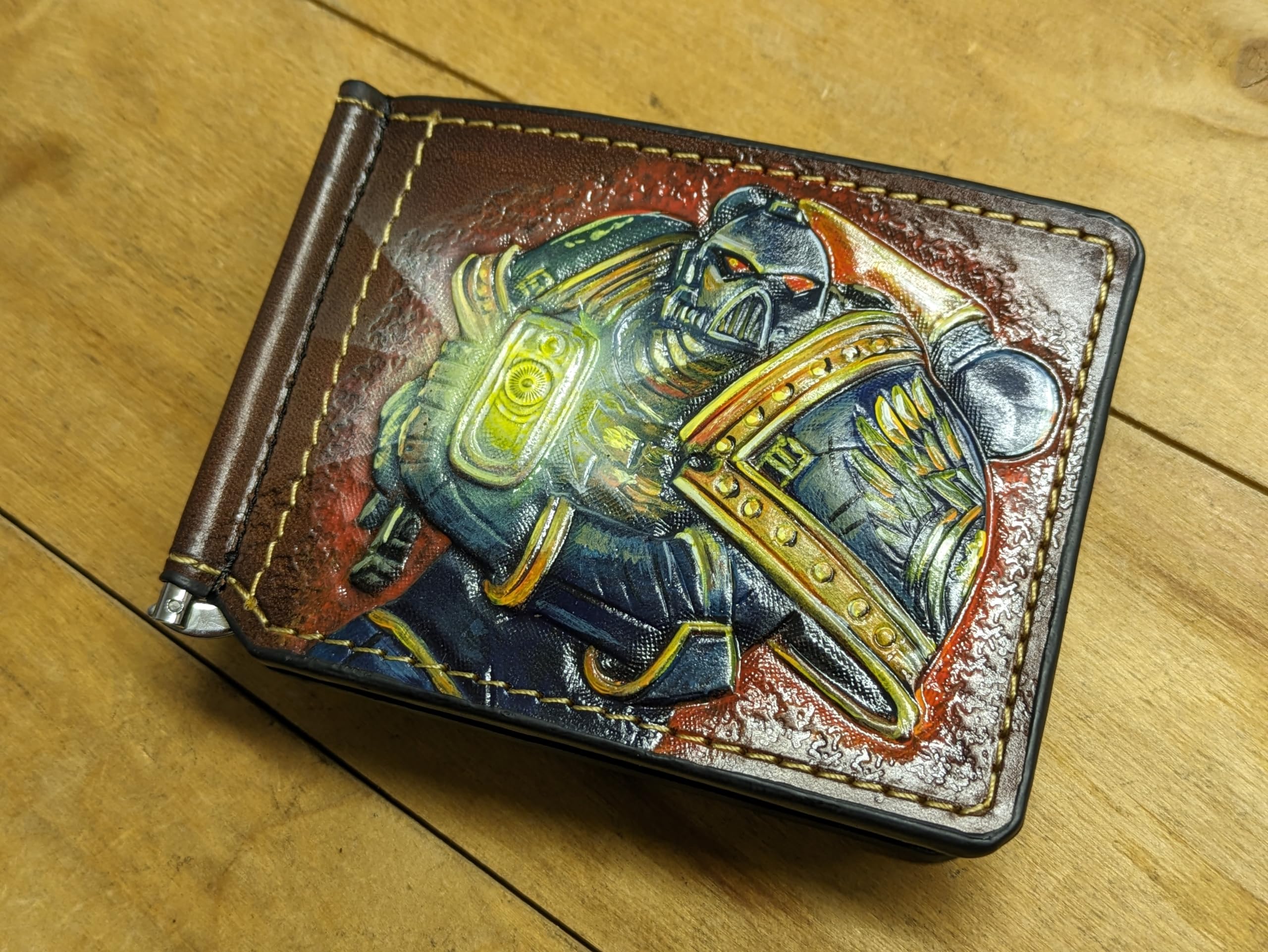 Warhammer 40K Genuine Leather Wallet for Men - Handmade 3D Carved Orks & Chaos Forces Design with Money Clip | Custom Personalized Airbrush Art Tooled Wallet | Perfect Gift for Gamers & Collectors