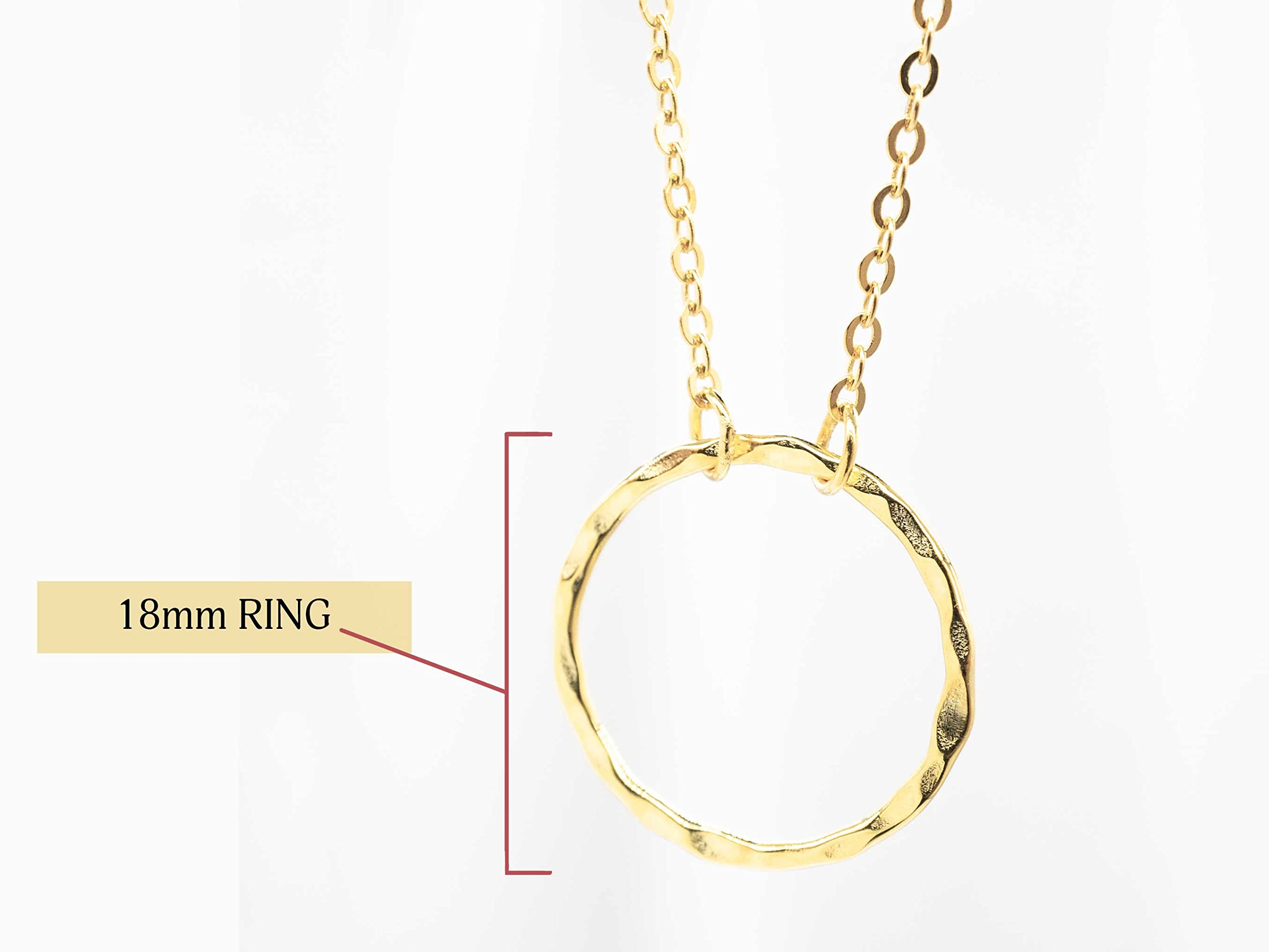 Personalized Mother of the Bride Necklace - Gold Hammered Ring Pendant Jewelry Gift from Daughter for Wedding Day - Perfect for Mother-Daughter Bonding & Special Occasions