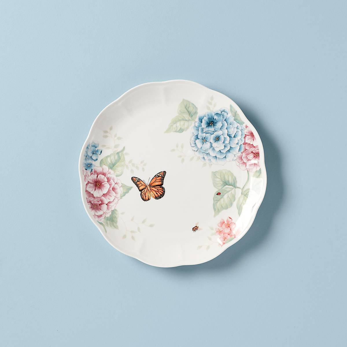 Butterfly Meadow Hydrangea Floral Design Porcelain Dinner Plate Set - Elegant Tableware for Wedding, Party & Home Dining Decor