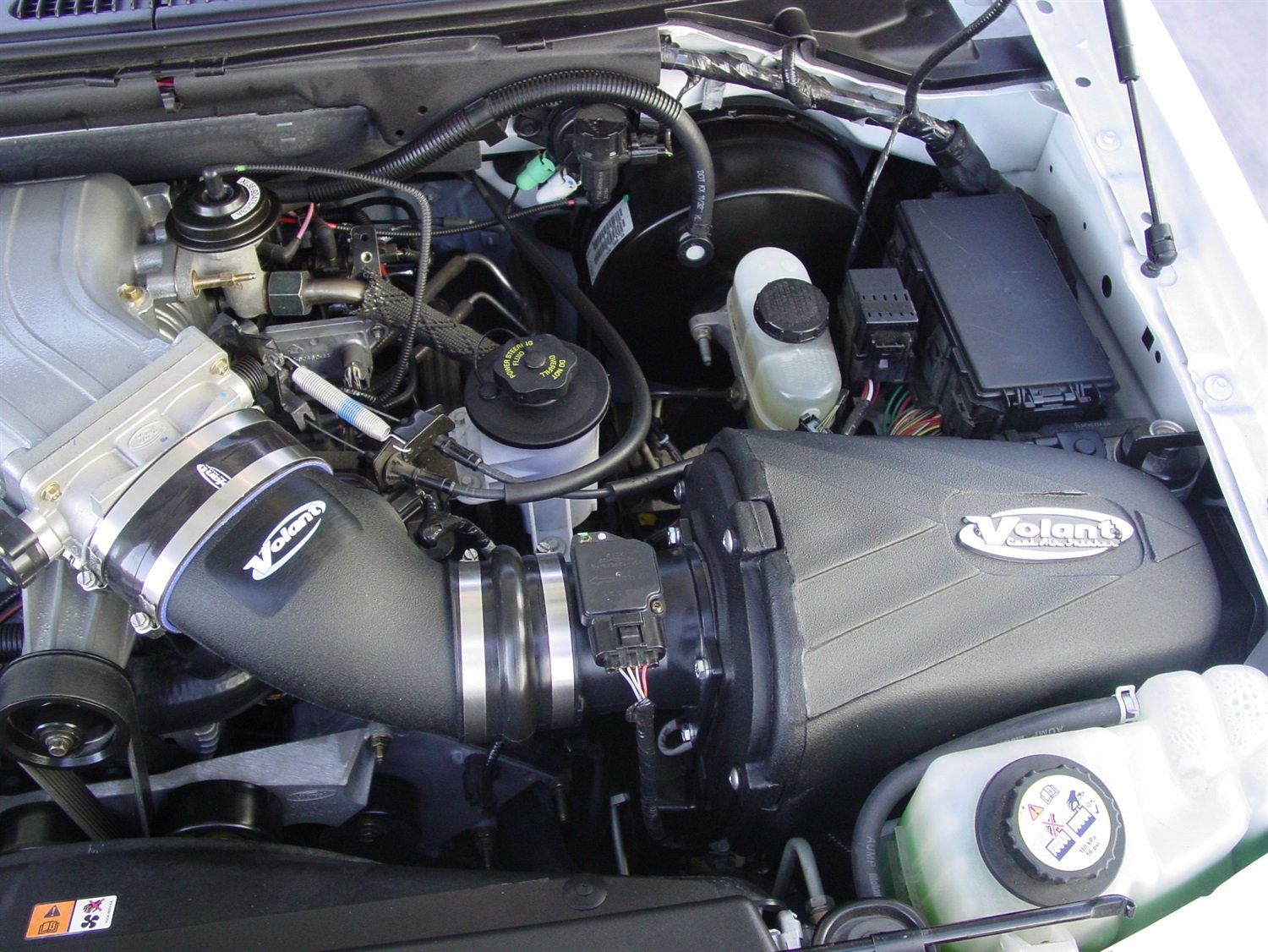 Volant 19955 High Performance Cool Air Intake System Kit - Improve Engine Power & Fuel Efficiency - Perfect for Off-Road Trucks & Performance Cars