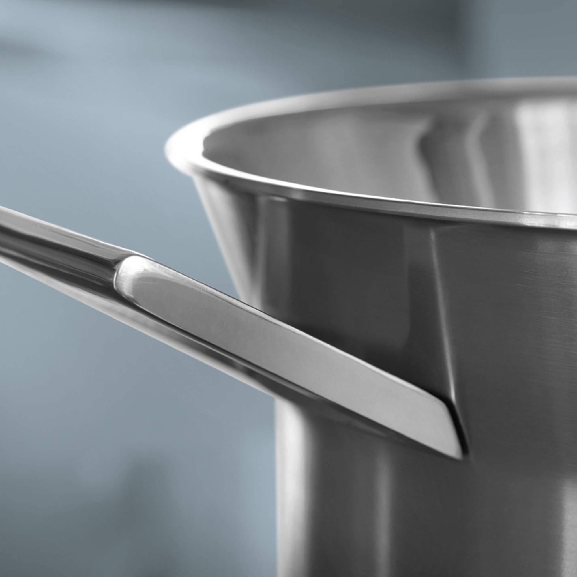 28cm / 8.75L 3-Ply Stainless Steel Stock Pot with Lid - Heavy Duty Cooking Pot for Soups, Stews, Pasta & Canning - Perfect for Home Kitchens & Professional Chefs