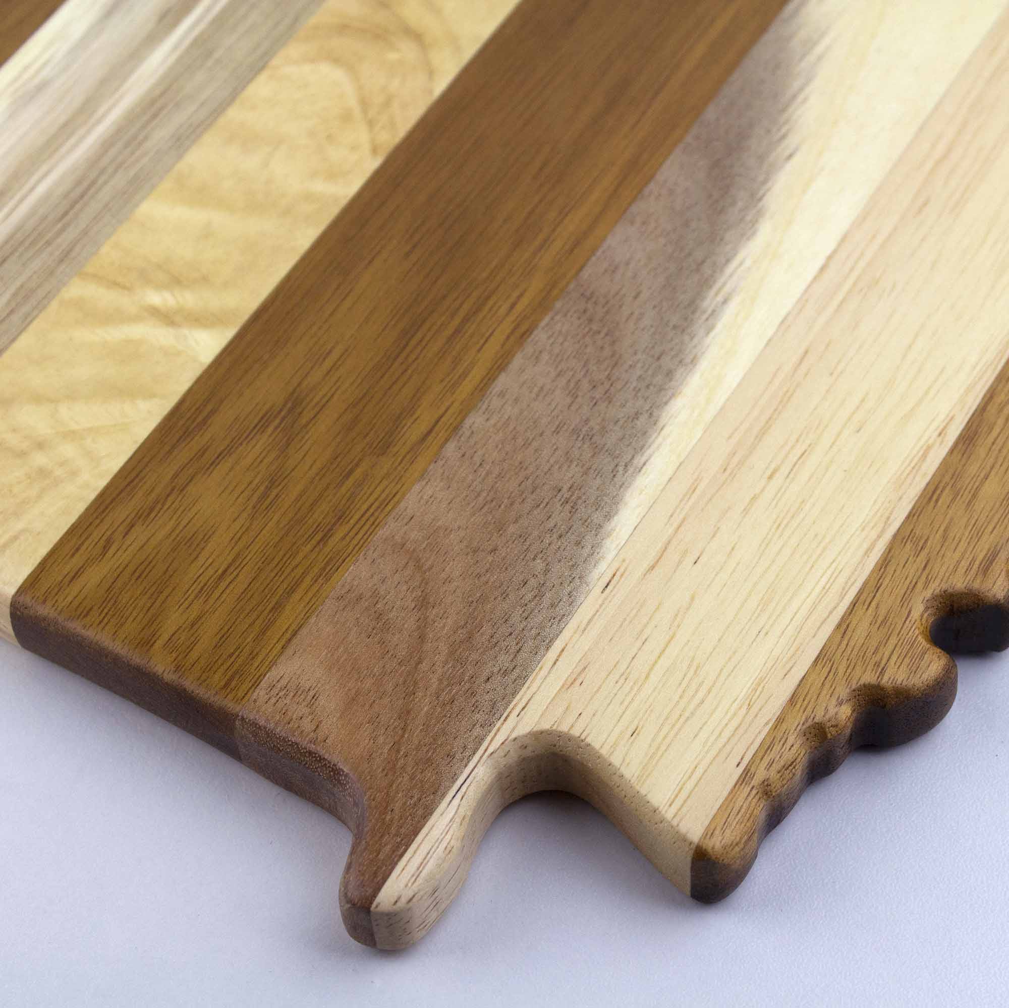 Rock & Branch® Shiplap Series Georgia Wood Cutting Board - Handmade Rustic Charcuterie Board for Cheese, Bread & Charcuterie - Perfect for Kitchen, Dining & Entertaining
